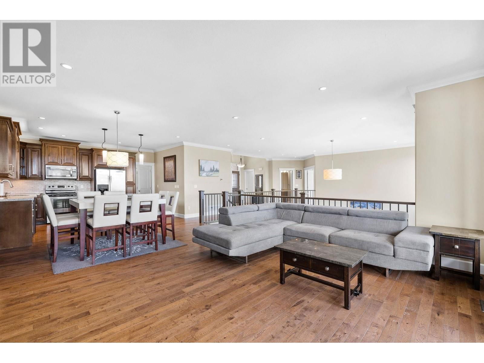 368 TRUMPETER COURT Image 7