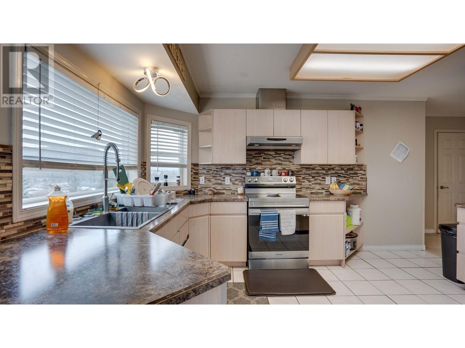 4305 WESTVIEW DRIVE Image 6