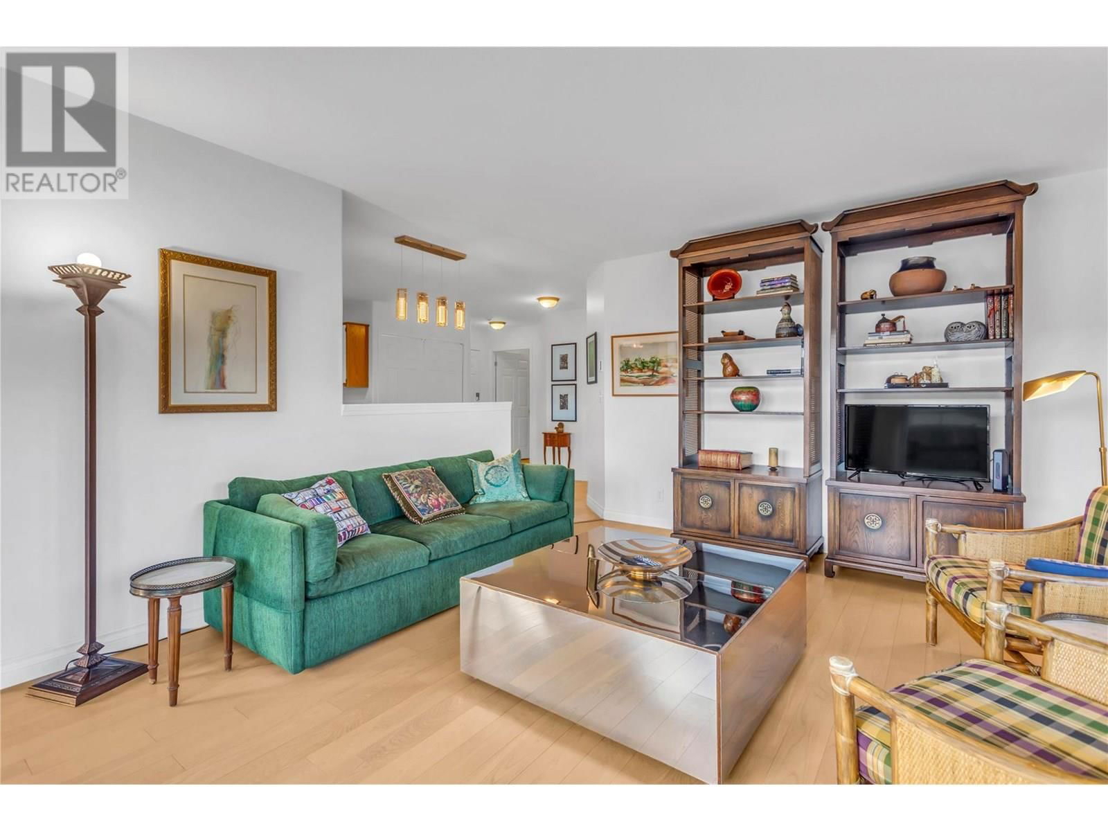 101 - 680 DOYLE AVENUE Image 3