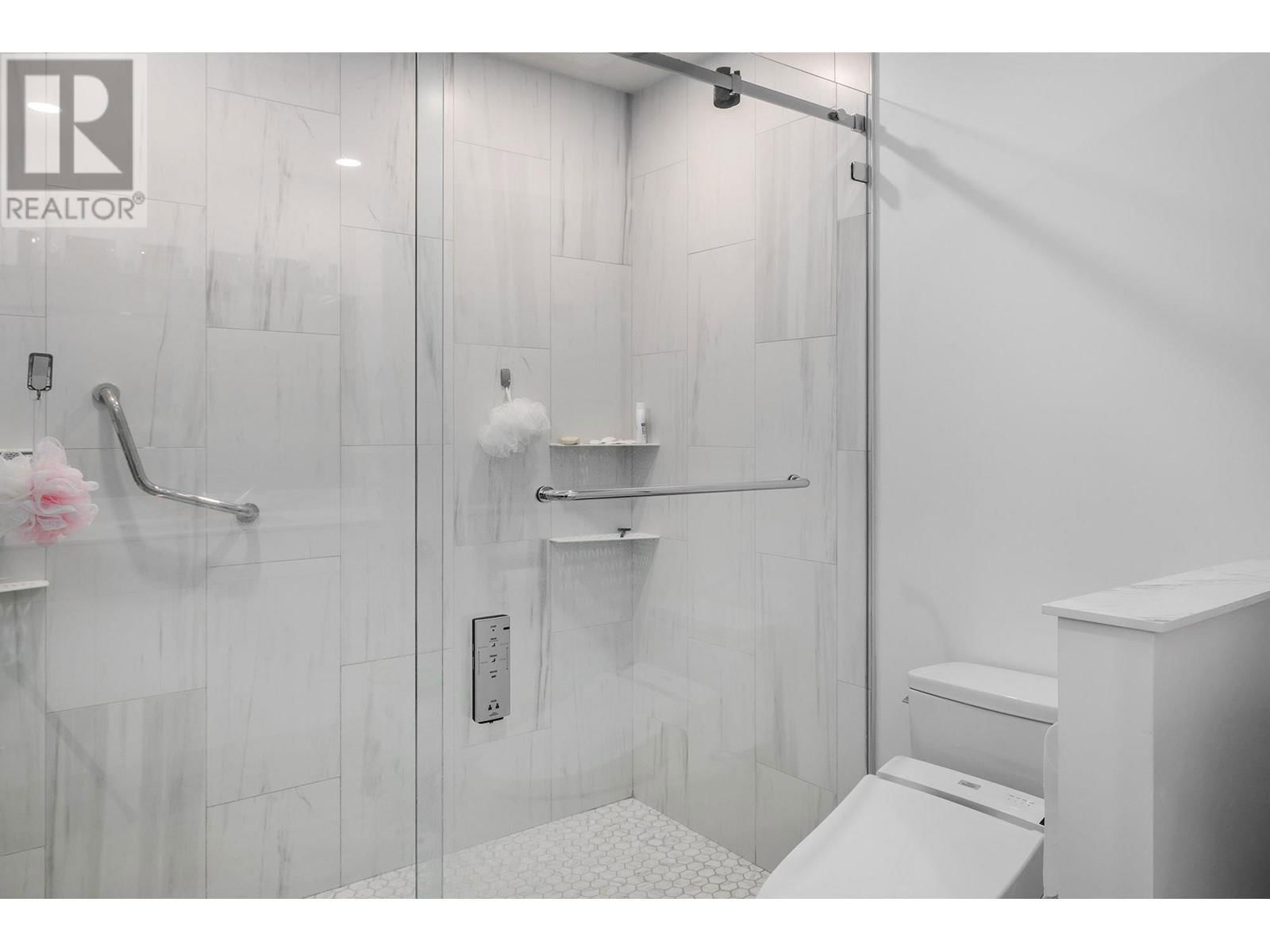 13 - 2200 GORDON DRIVE Image 14