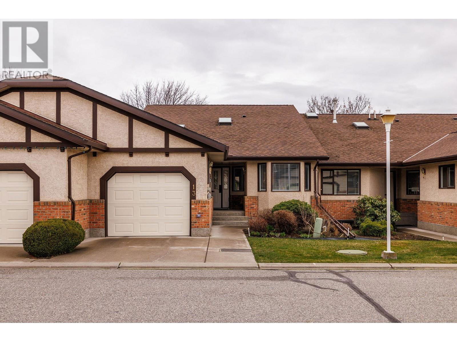 13 - 2200 GORDON DRIVE Image 28