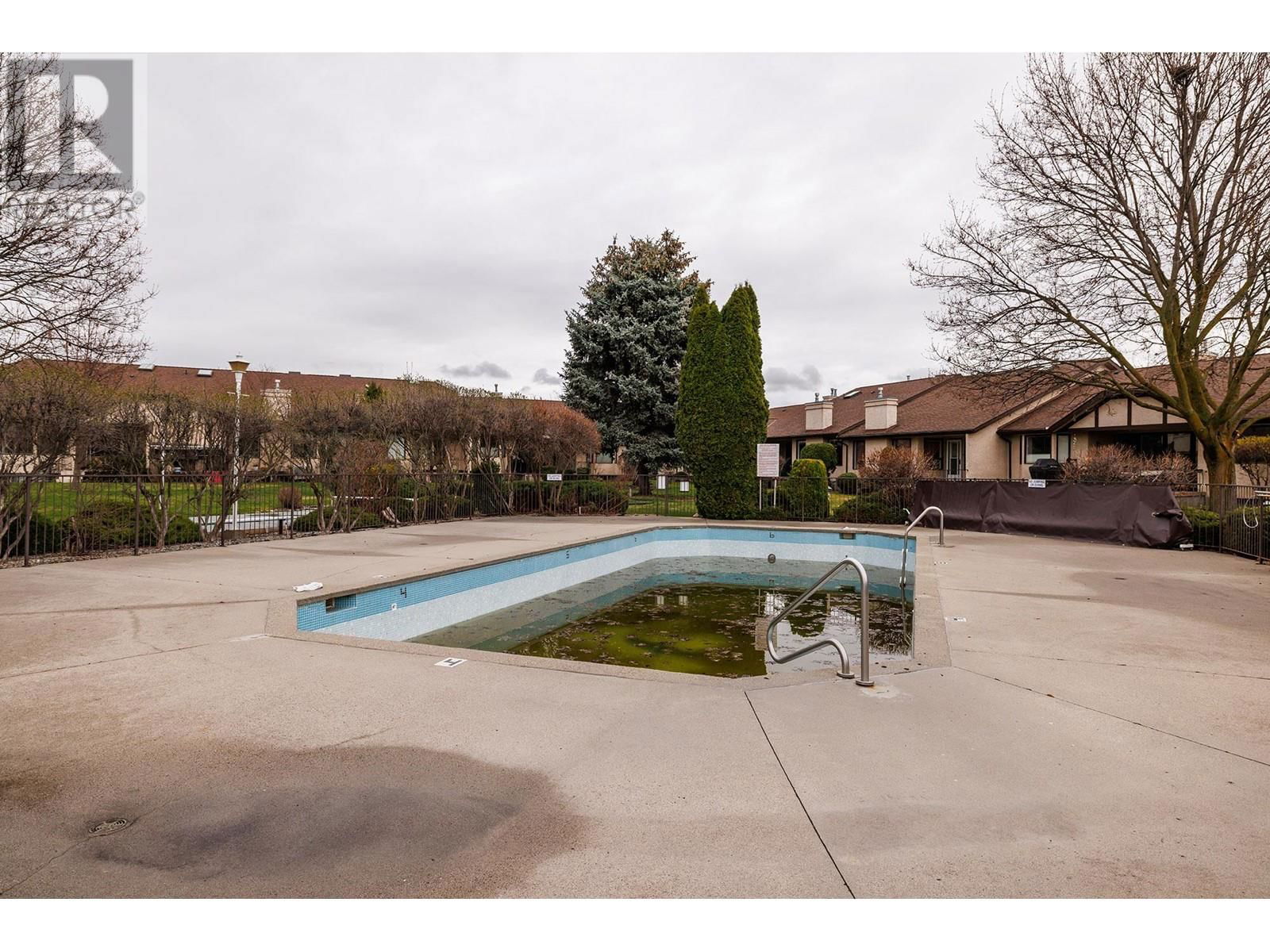 13 - 2200 GORDON DRIVE Image 30