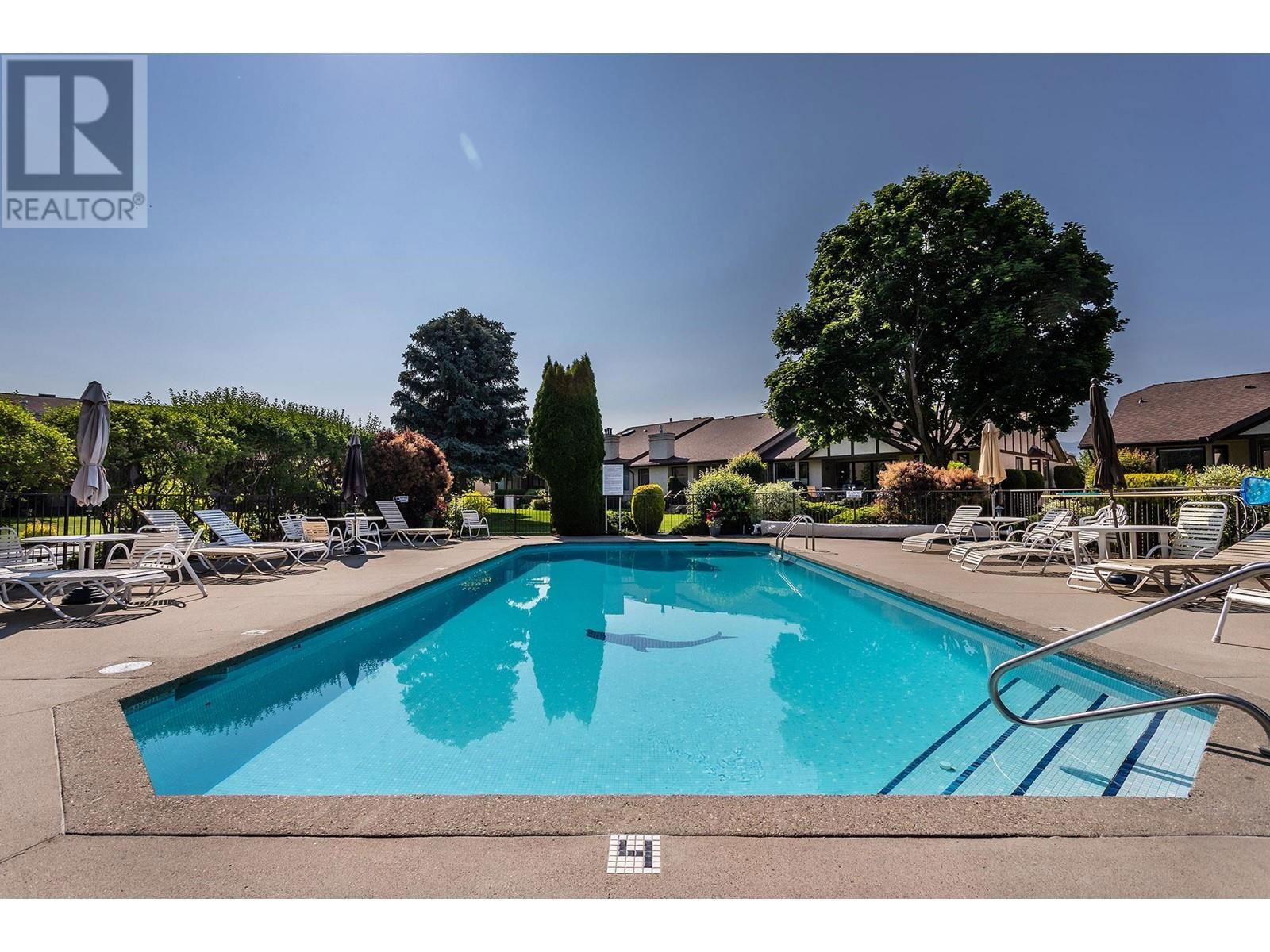 13 - 2200 GORDON DRIVE Image 37