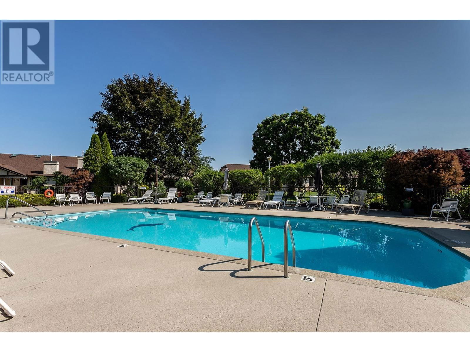 13 - 2200 GORDON DRIVE Image 38