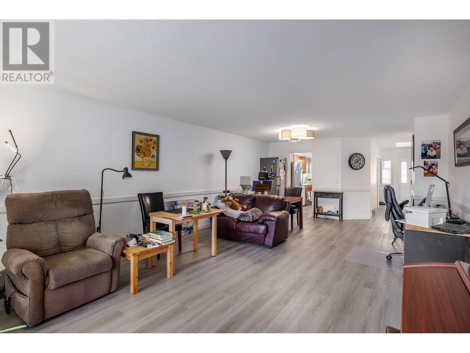 13 - 2200 GORDON DRIVE Image 5