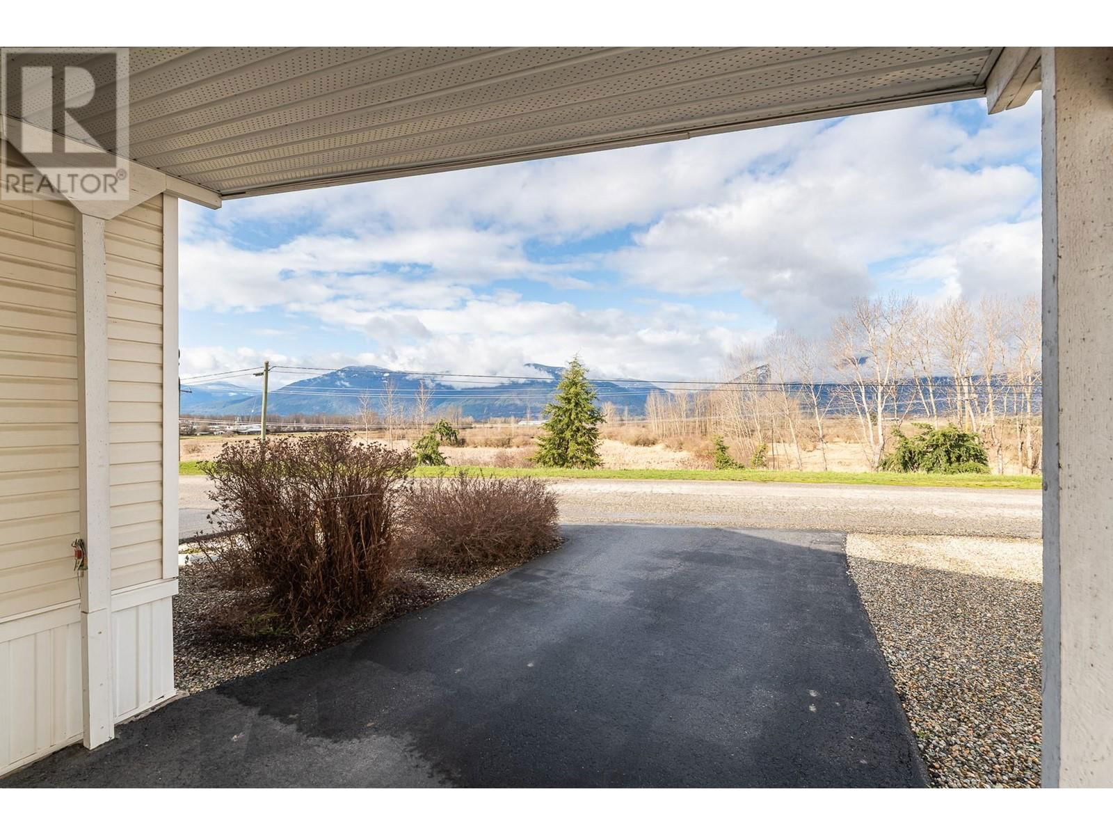 90 - 445 6TH AVENUE NORTH Image 18