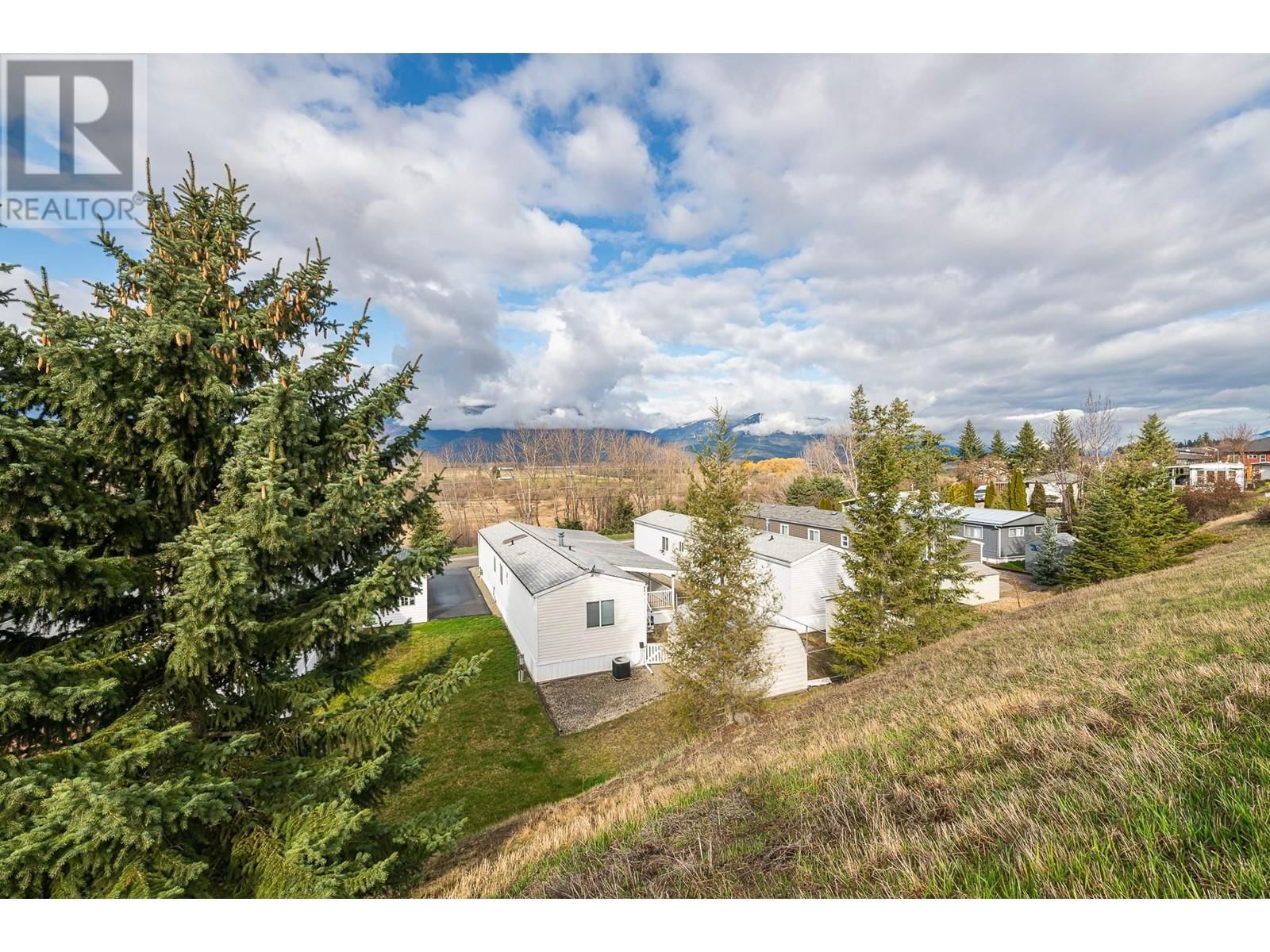 90 - 445 6TH AVENUE NORTH Image 23