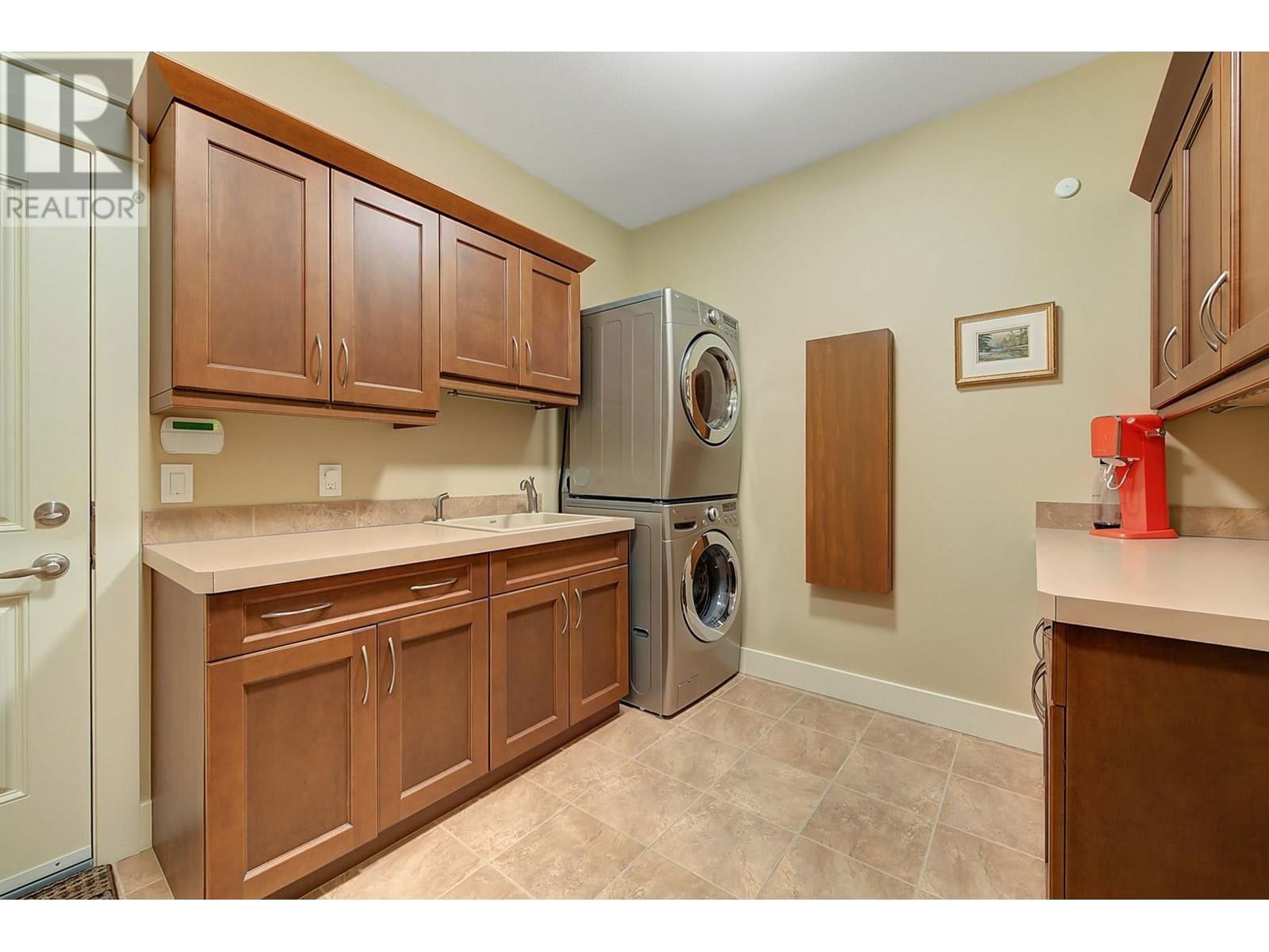 5442 SOUTH PERIMETER WAY Image 33