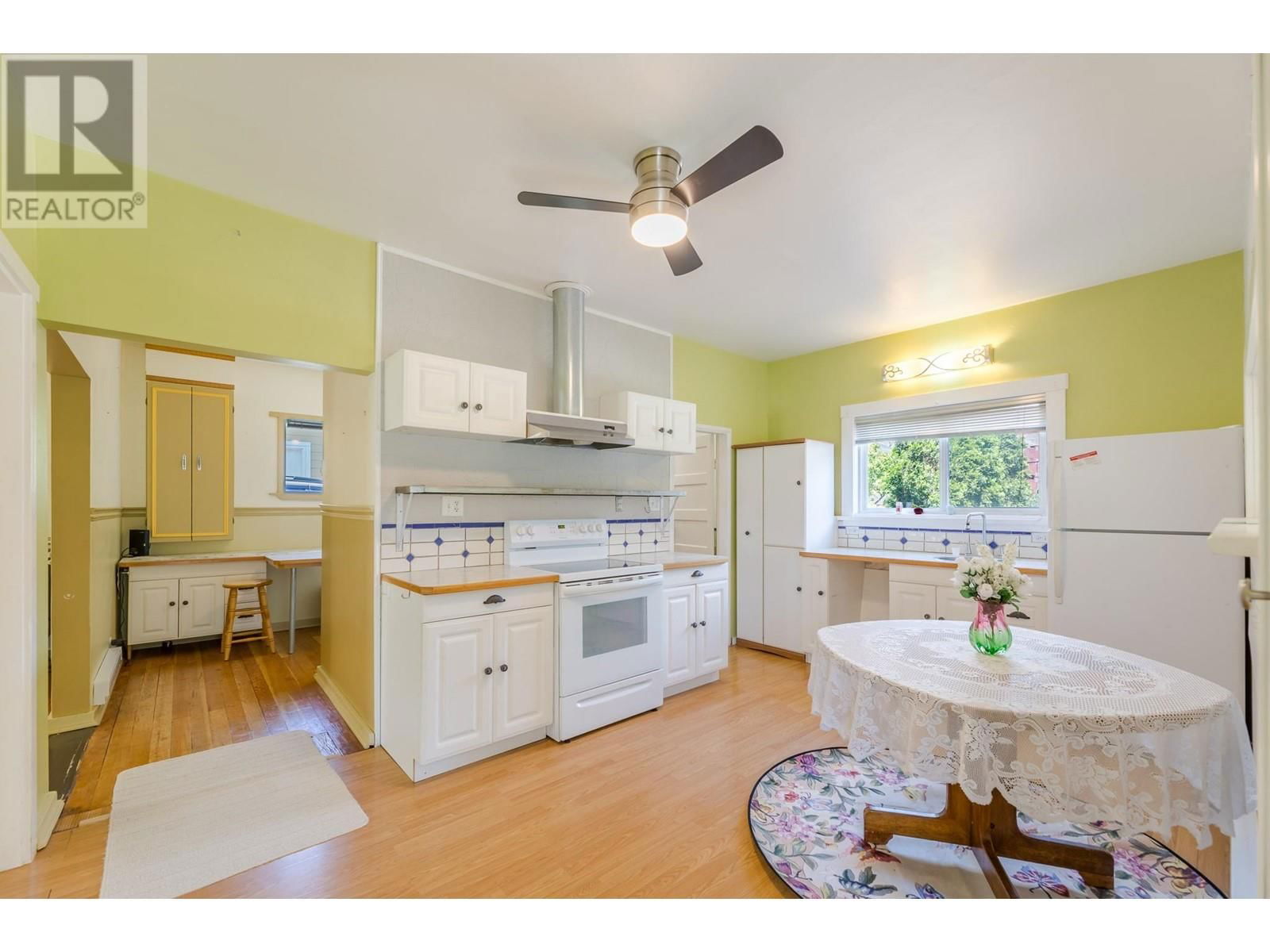 506 10TH AVENUE Image 17