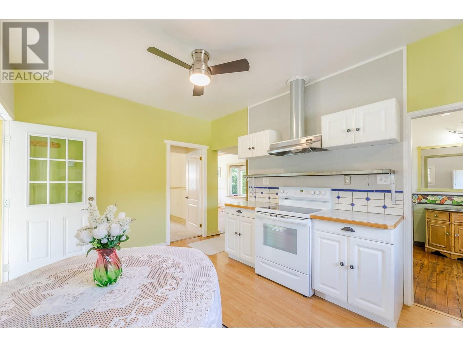 506 10TH AVENUE Image 18