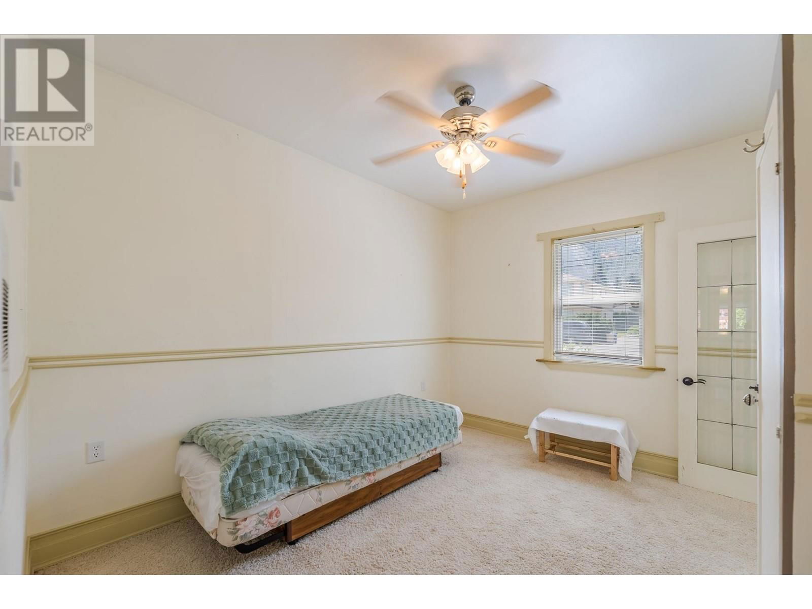 506 10TH AVENUE Image 21
