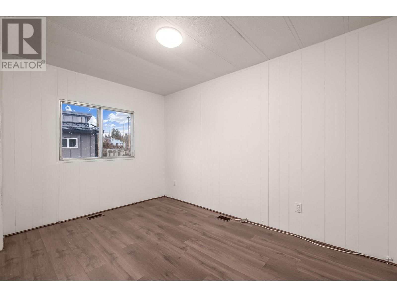 5341 75 AVENUE NORTHEAST Image 12