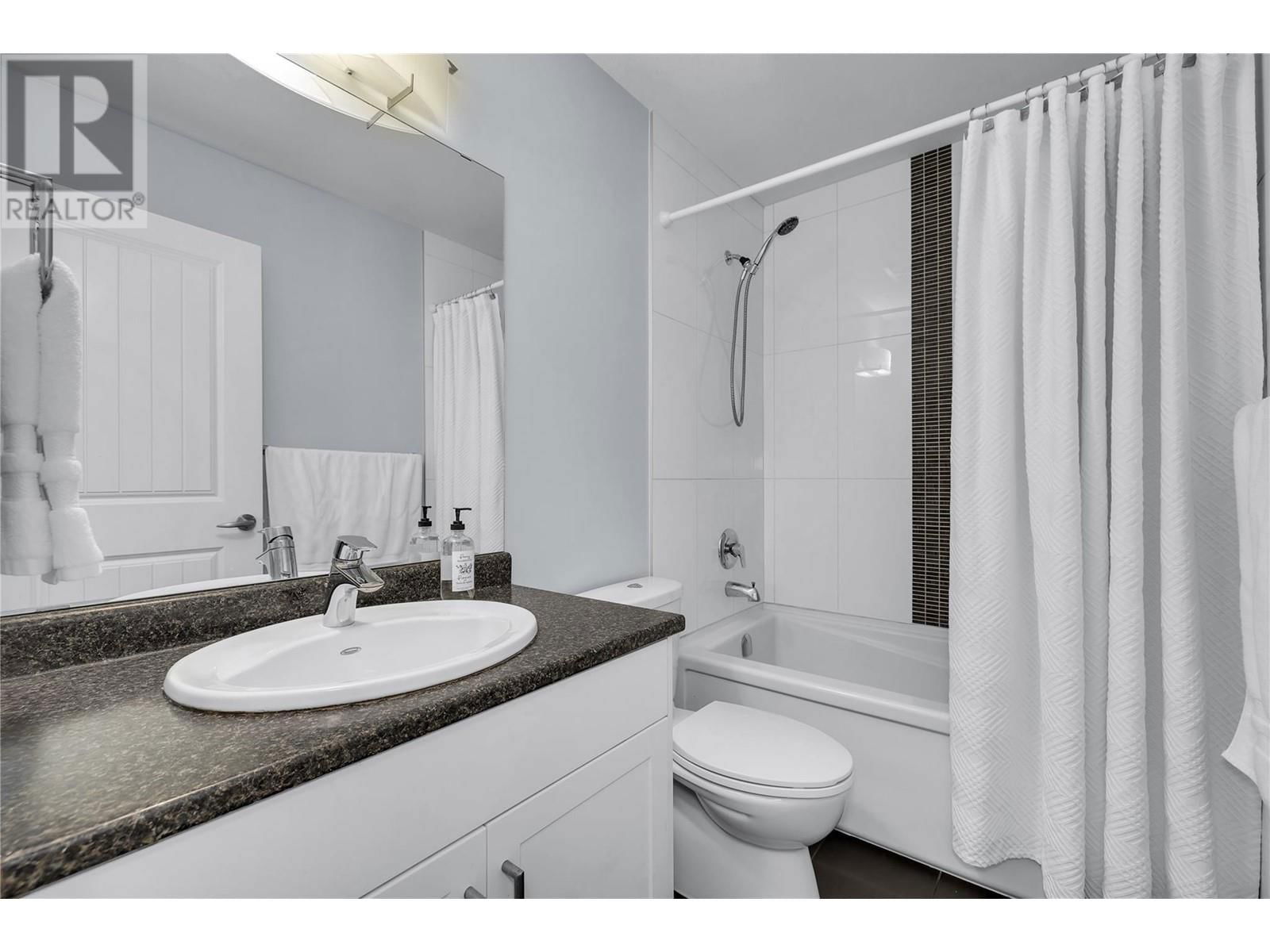 55 - 600 SHERWOOD ROAD Image 30