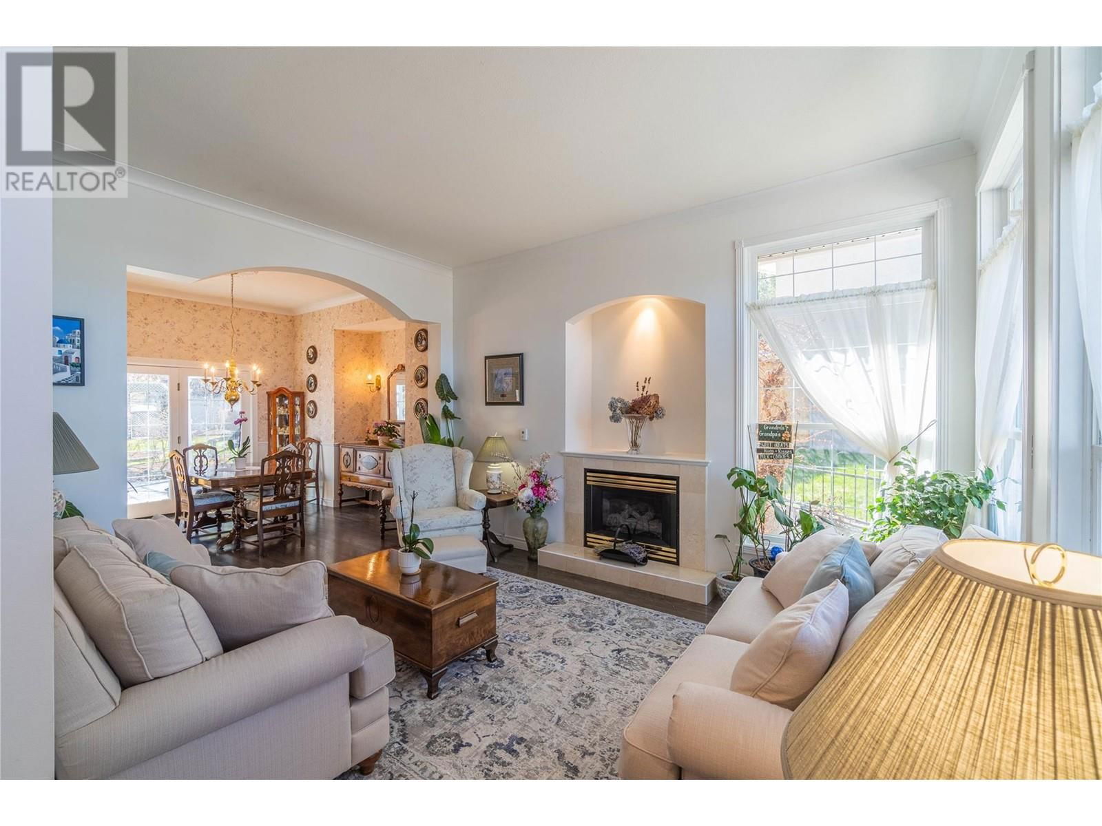 1817 COLDWATER COURT Image 11