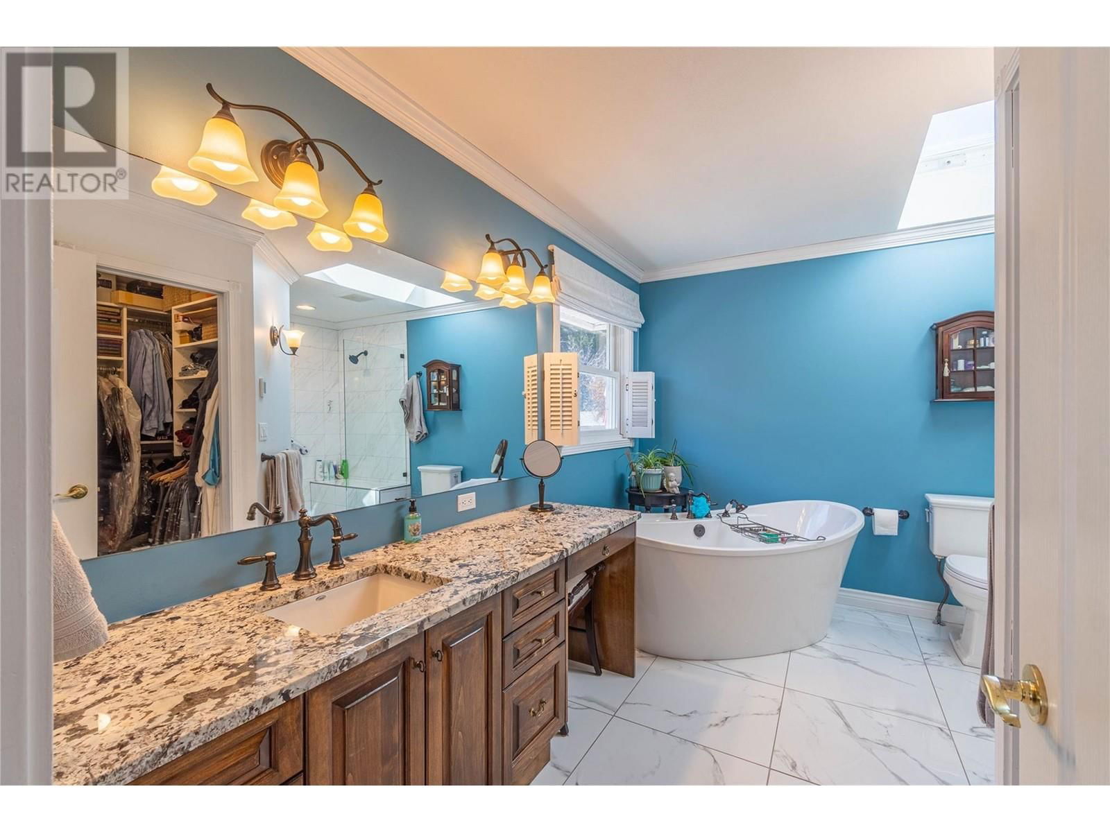 1817 COLDWATER COURT Image 24