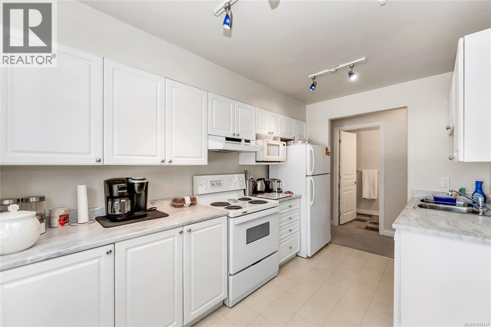 104 1580 Christmas Avenue property photo