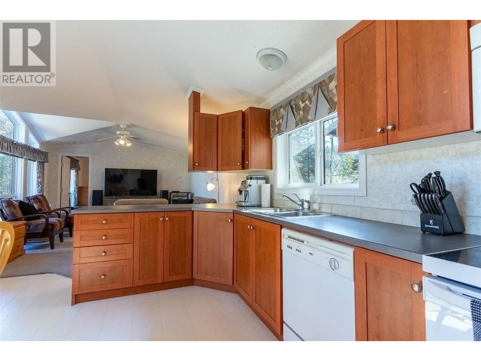 5633S COLDWATER ROAD Image 10