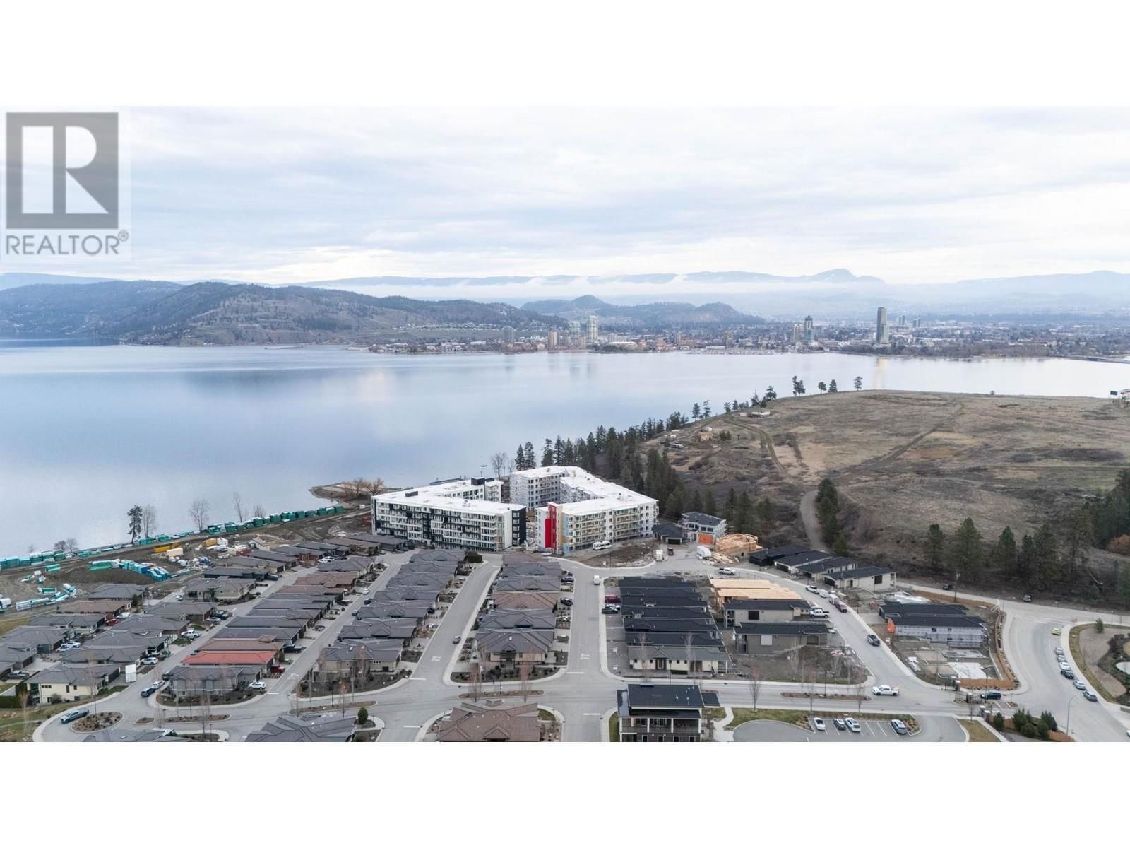1671 HARBOUR VIEW CRESCENT Image 36