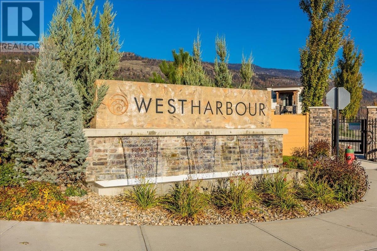 1671 HARBOUR VIEW CRESCENT Image 39