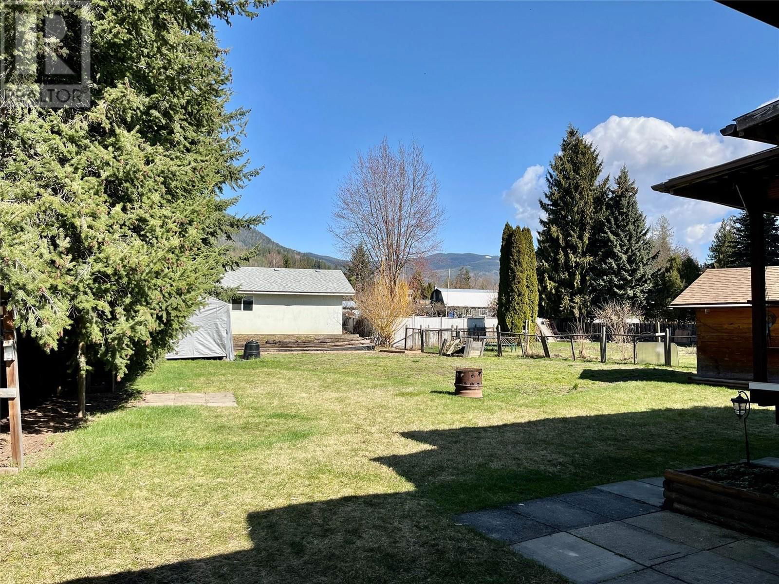 914 RAUMA CRESCENT Image 10
