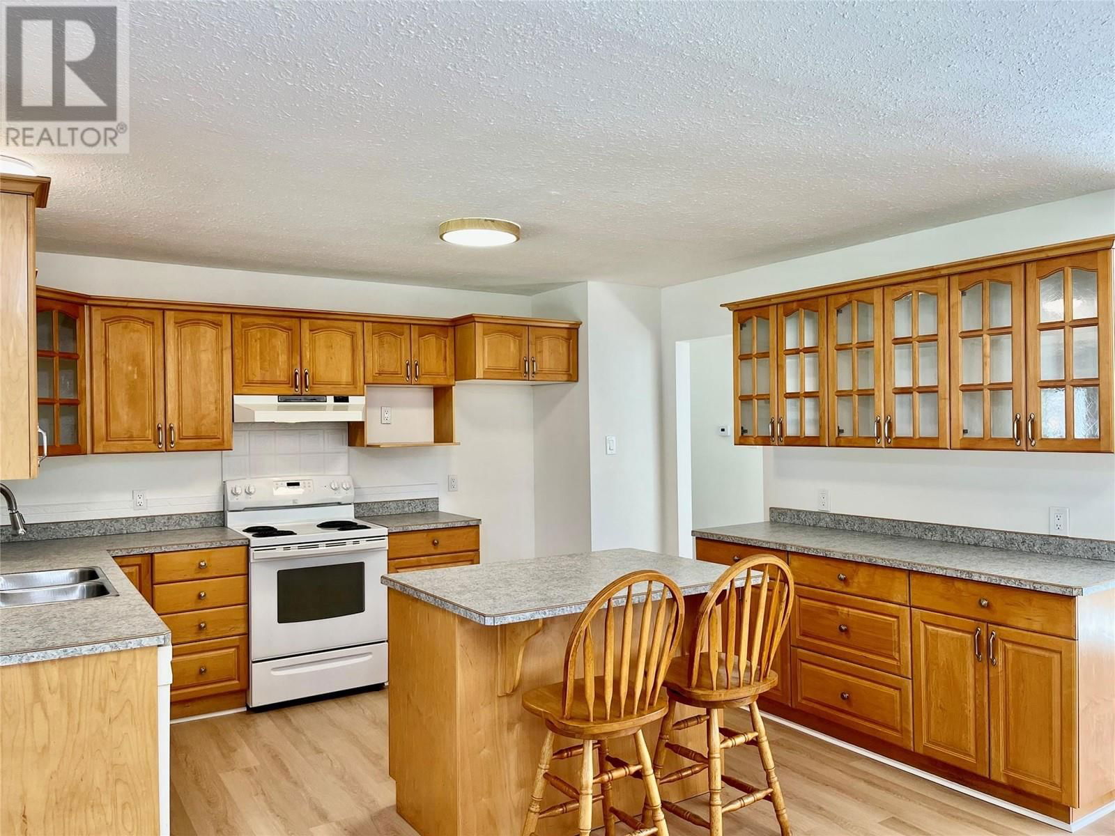 914 RAUMA CRESCENT Image 13
