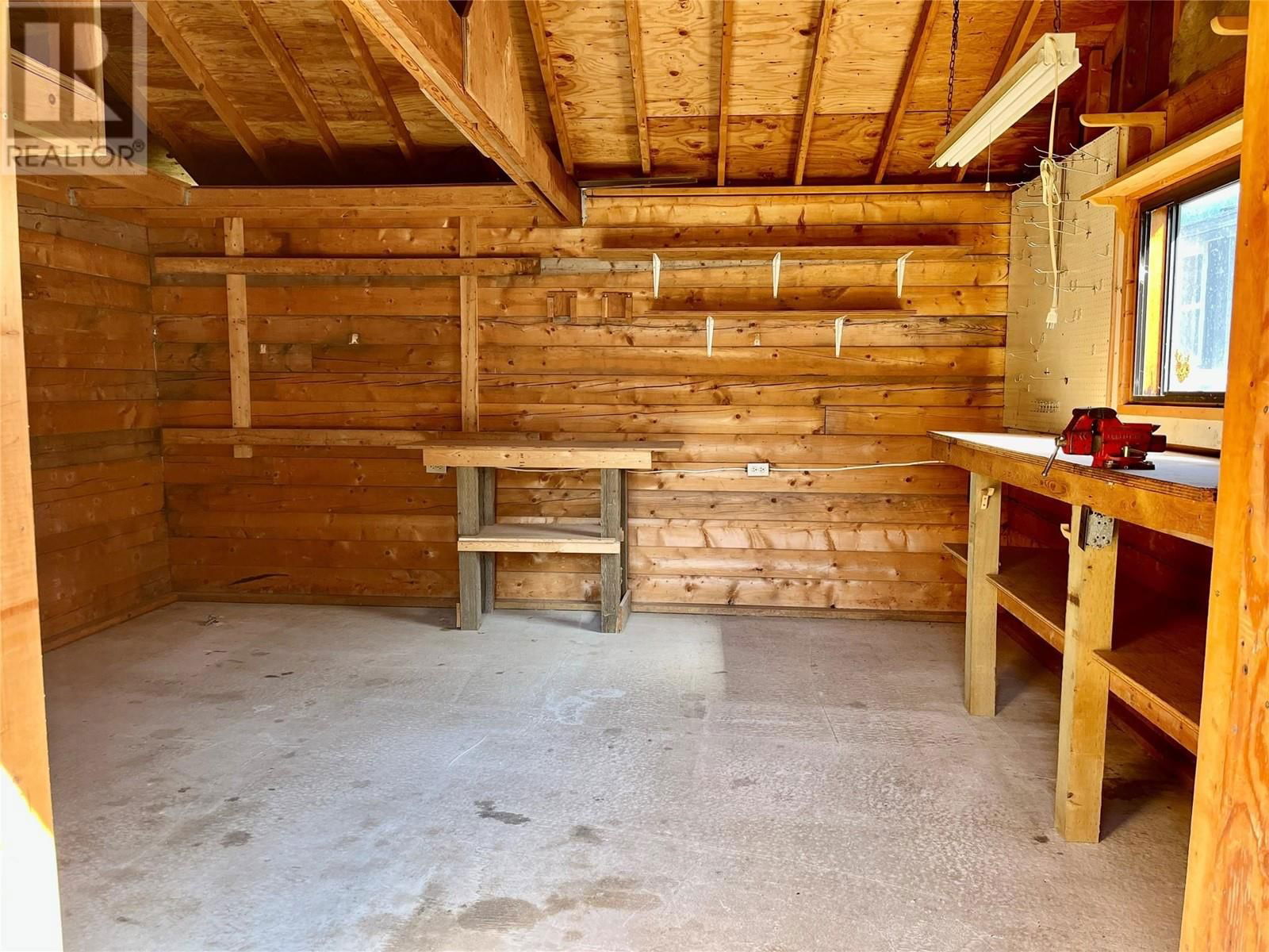 914 RAUMA CRESCENT Image 37