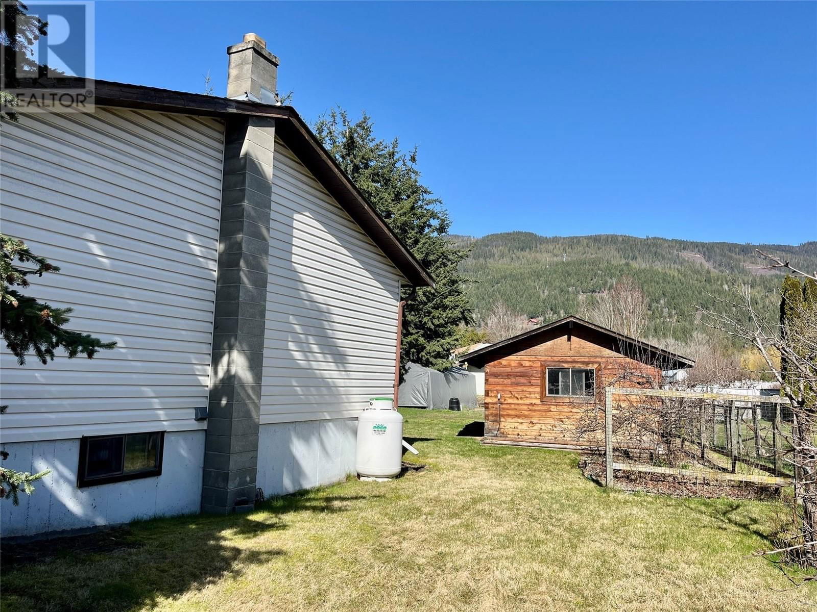 914 RAUMA CRESCENT Image 7