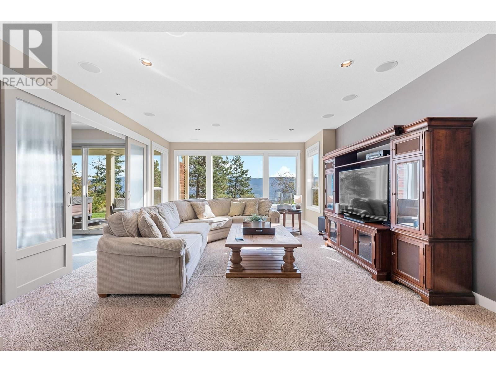 129 LEDGE ROCK COURT Image 45