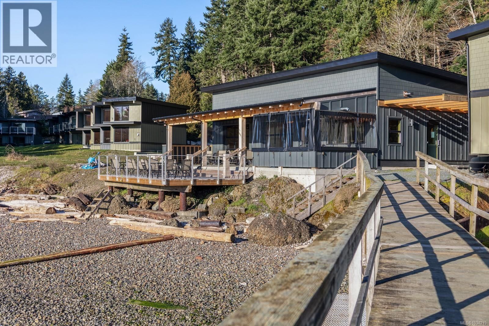 4305 Shingle Spit Road, Hornby Island, British Columbia V0R 1Z0