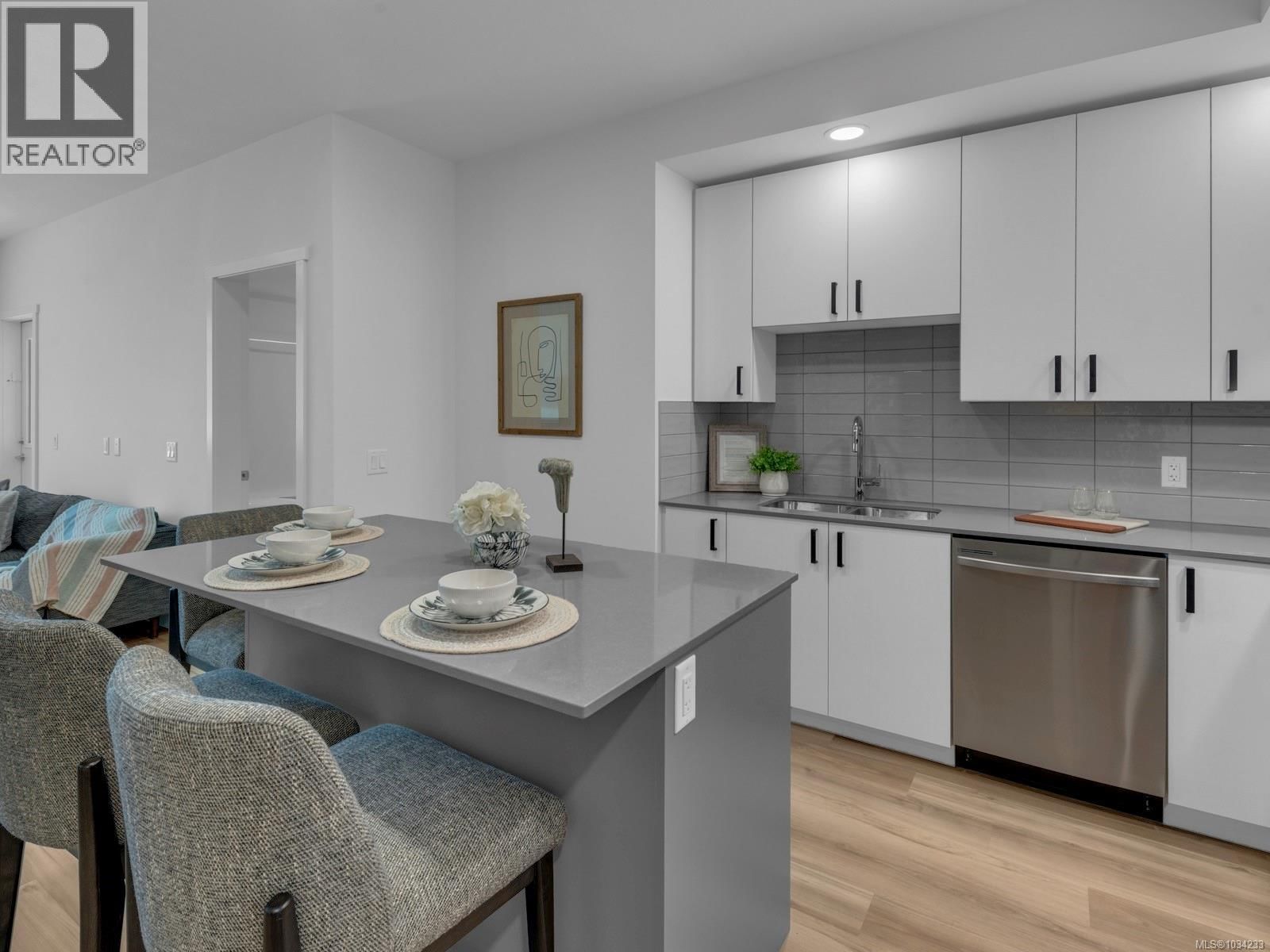 102 2390 City Gate Boulevard property photo