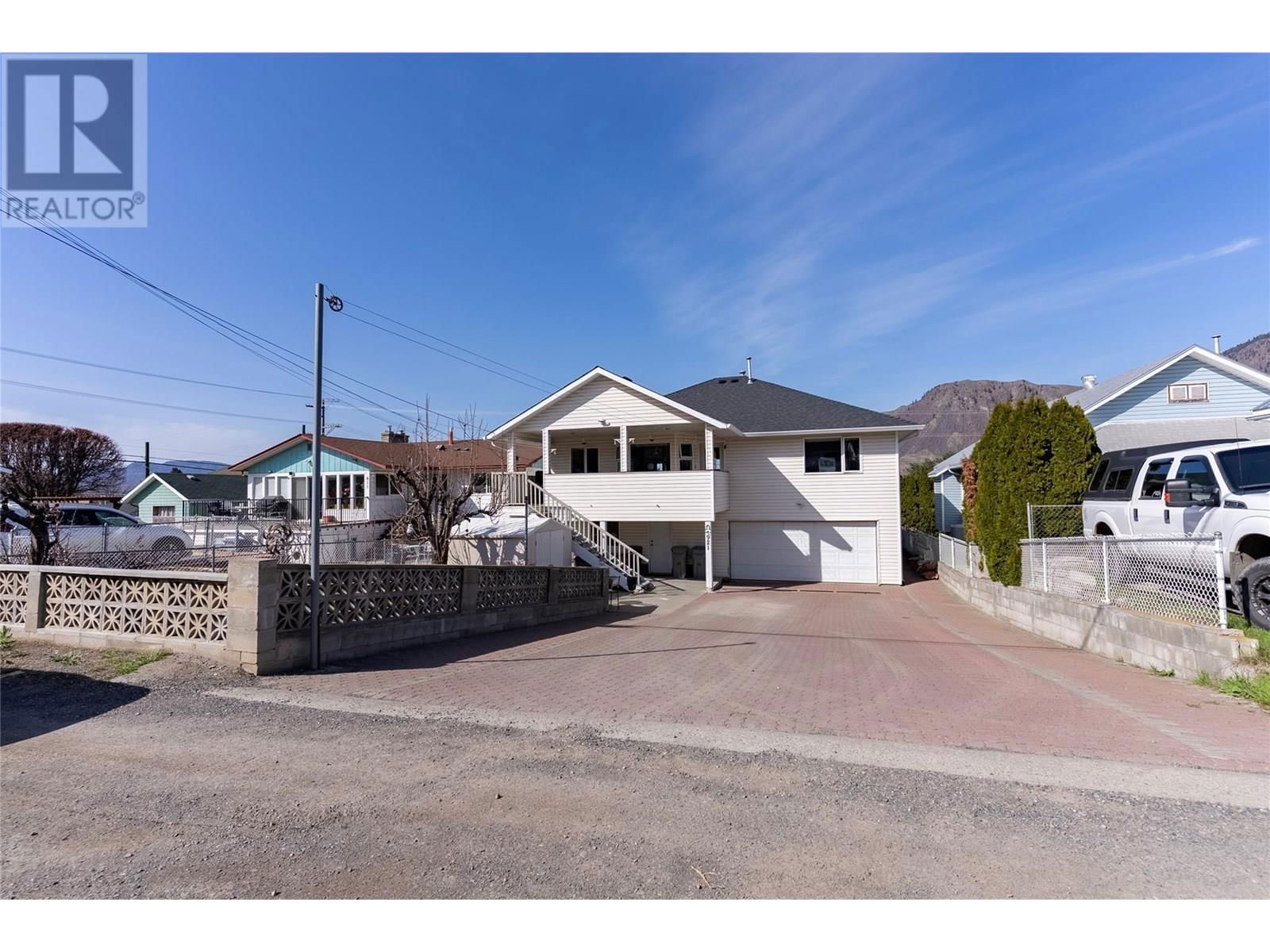 921 COLUMBIA STREET Image 35