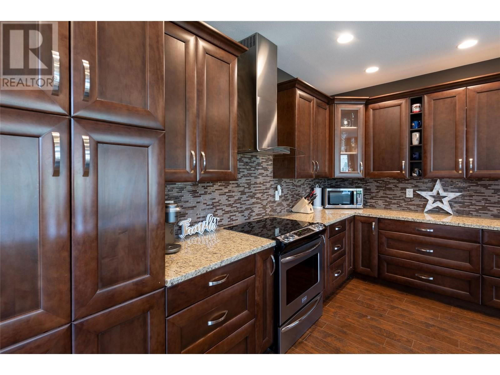 19 - 3665 WESTSYDE ROAD Image 31