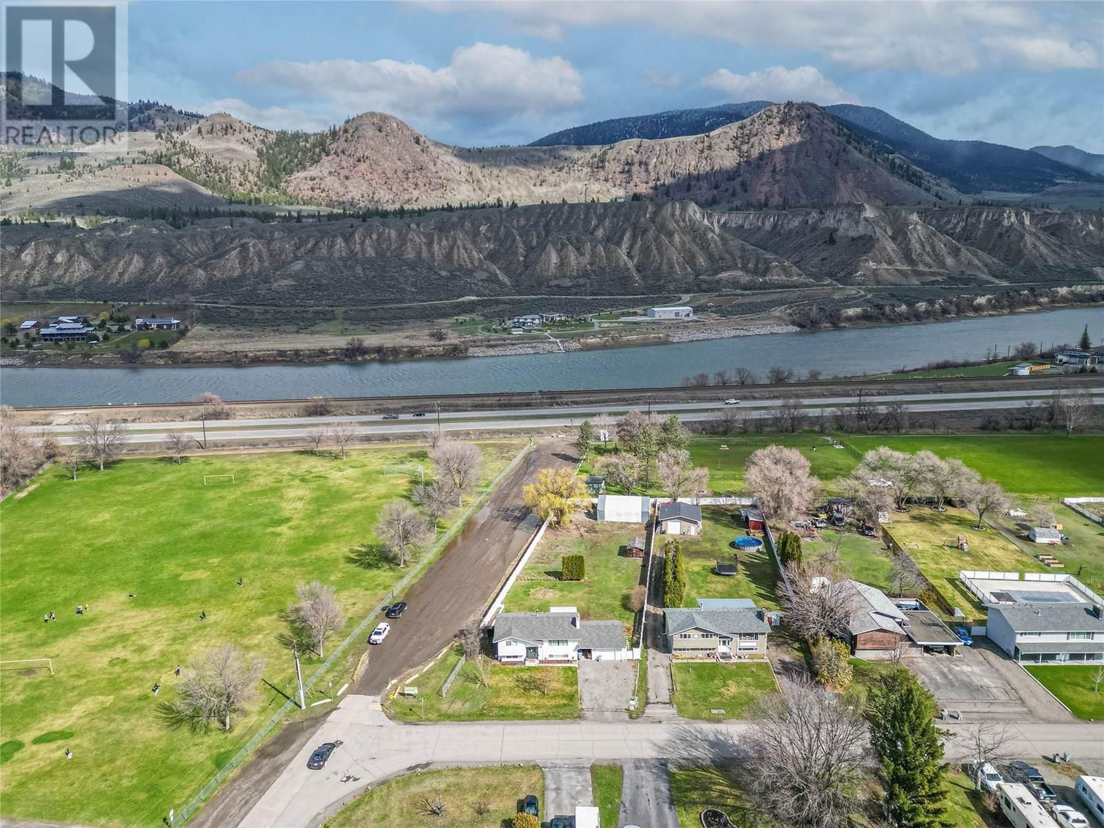 5764 TODD HILL CRESCENT Image 22