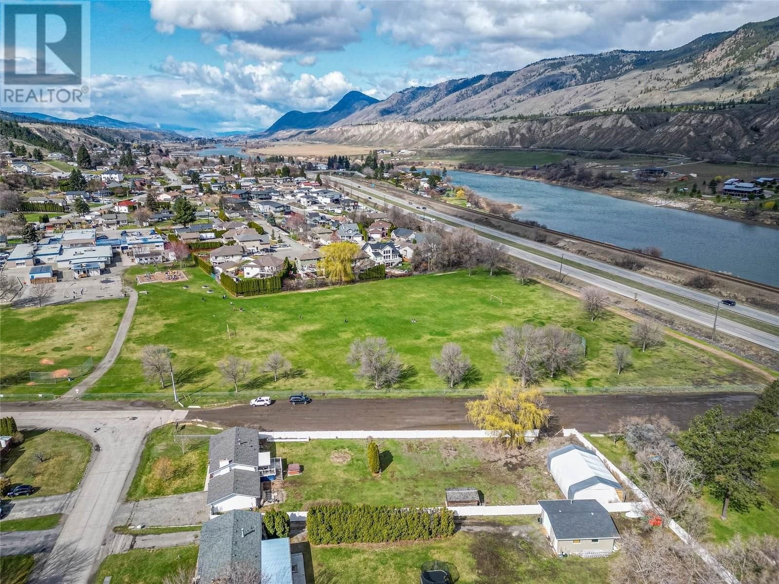 5764 TODD HILL CRESCENT Image 8