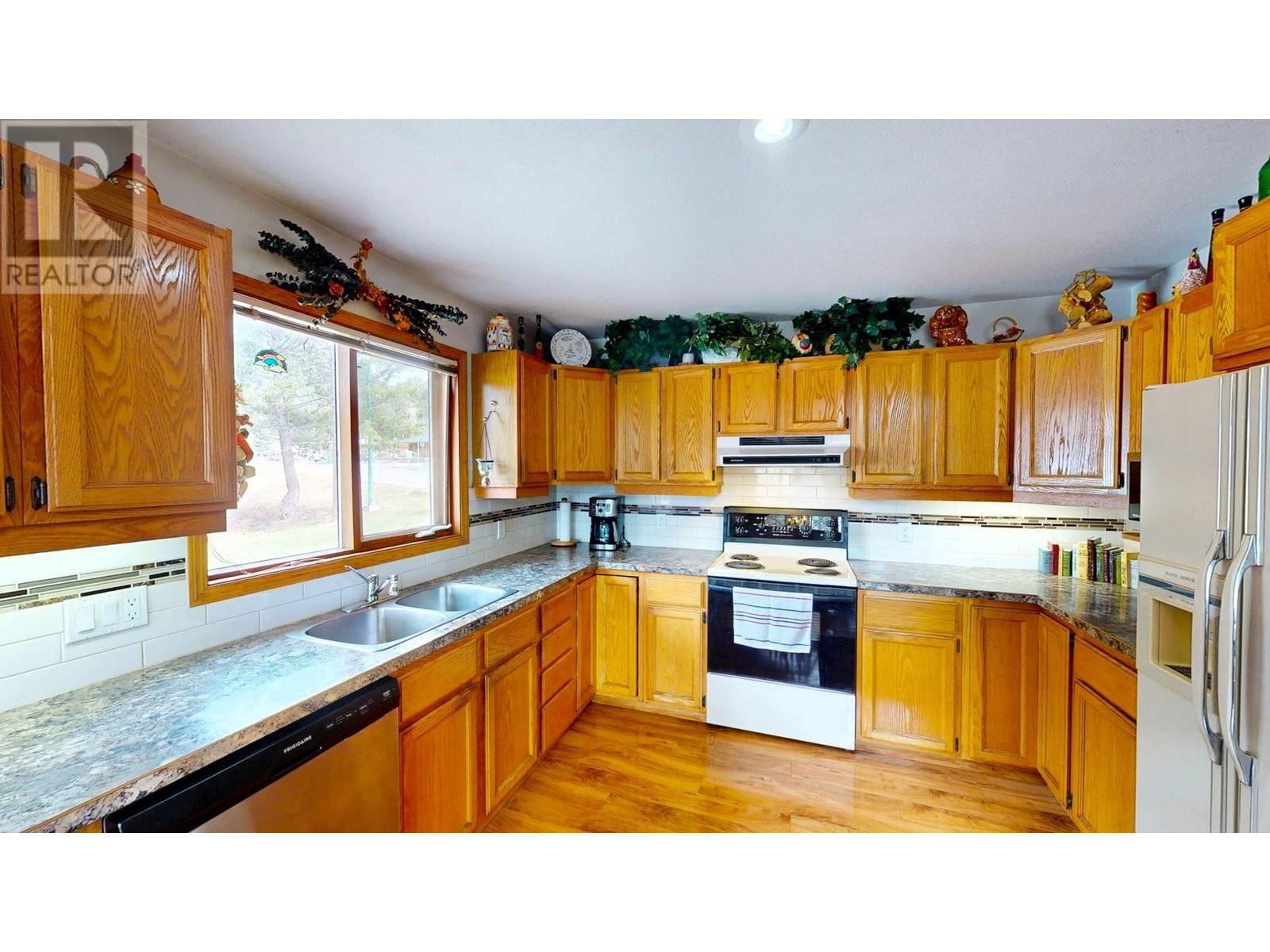 7319 GLACIER DRIVE Image 13