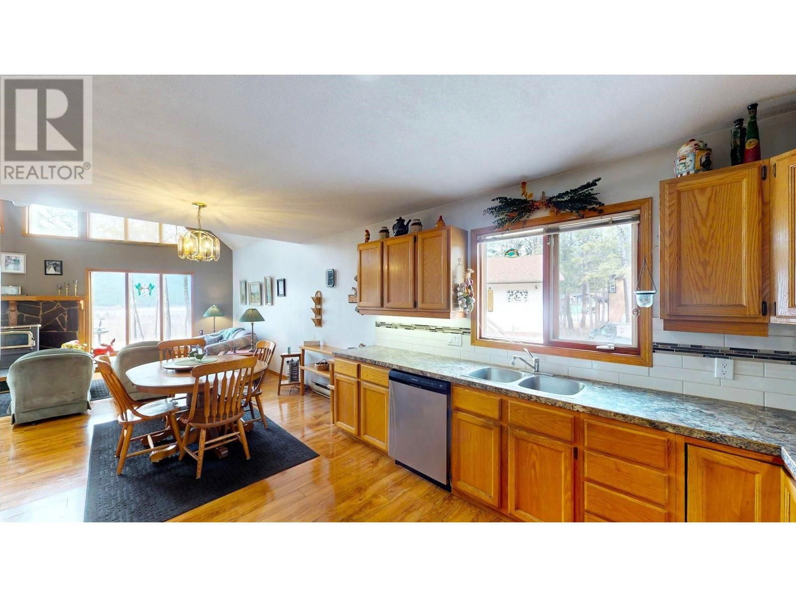 7319 GLACIER DRIVE Image 14