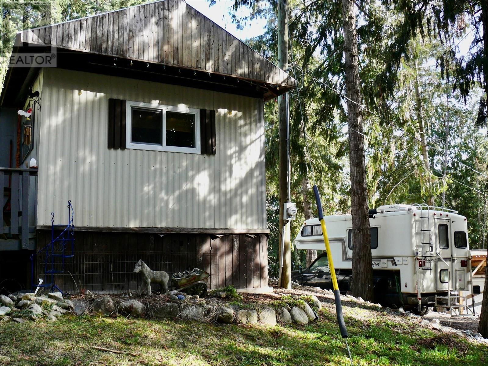 7203 BLACK ROAD SOUTHEAST Image 23