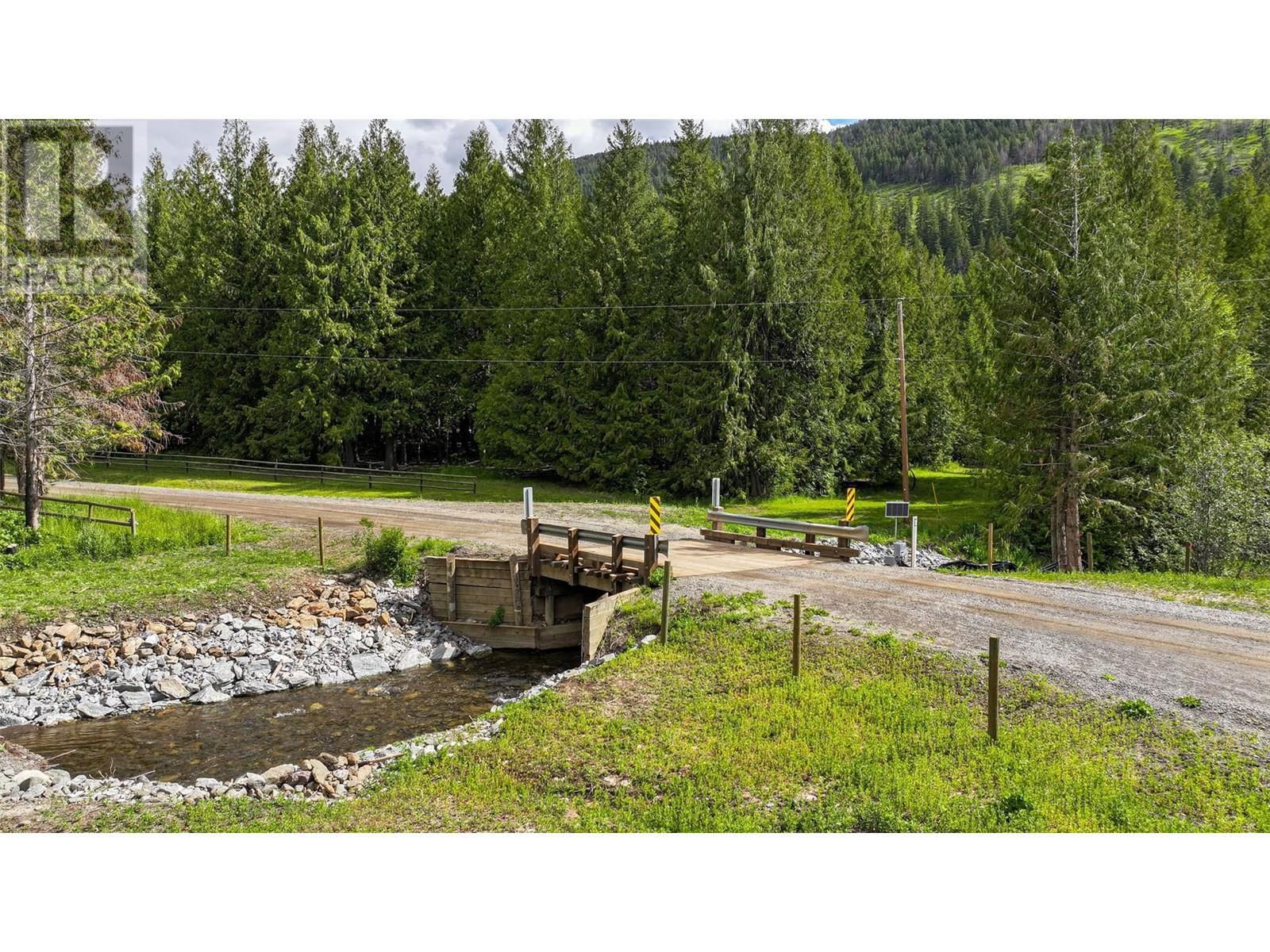 1075 SIX MILE CREEK ROAD Image 65