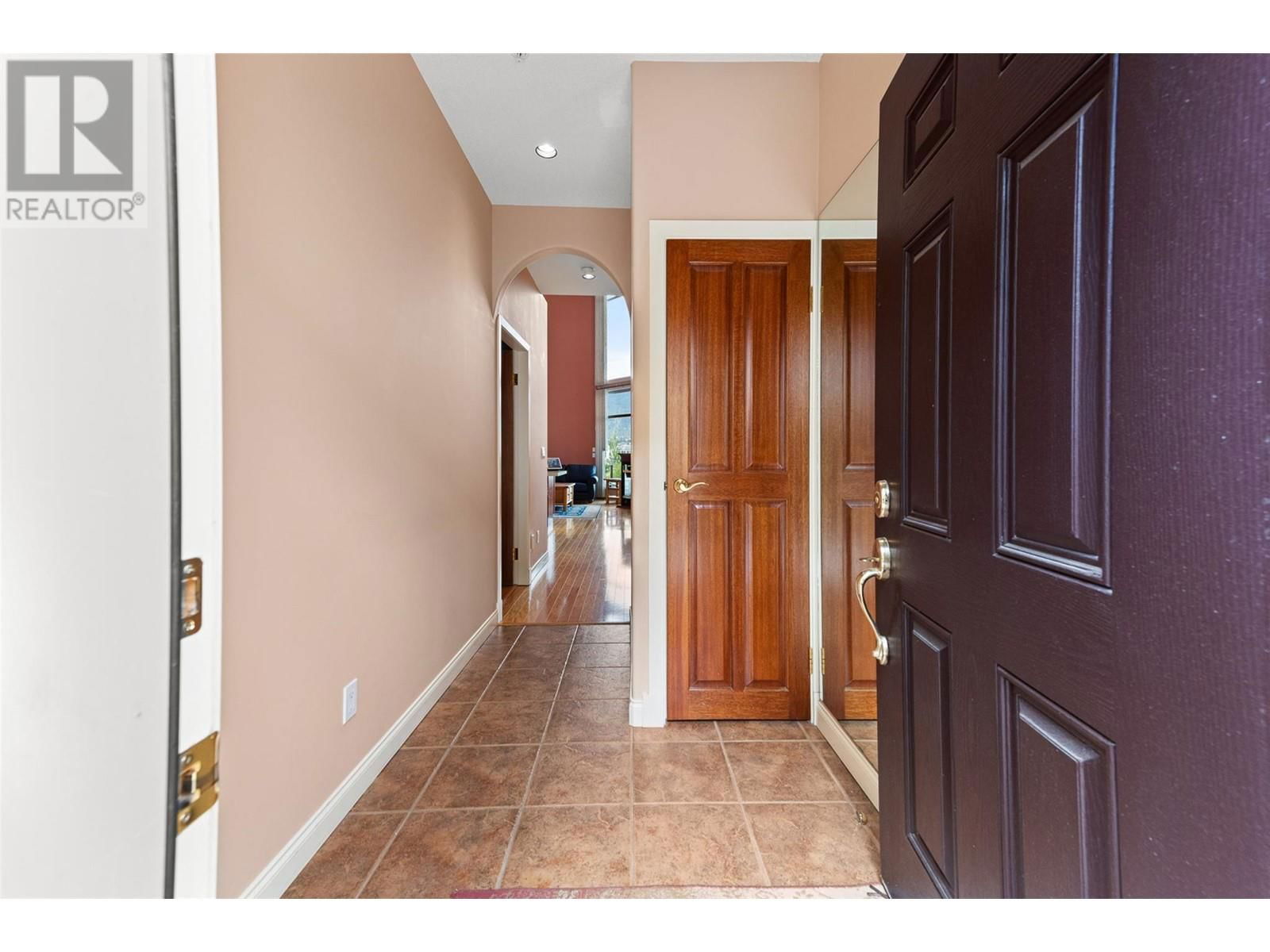 505 - 250 MARINA WAY Image 12