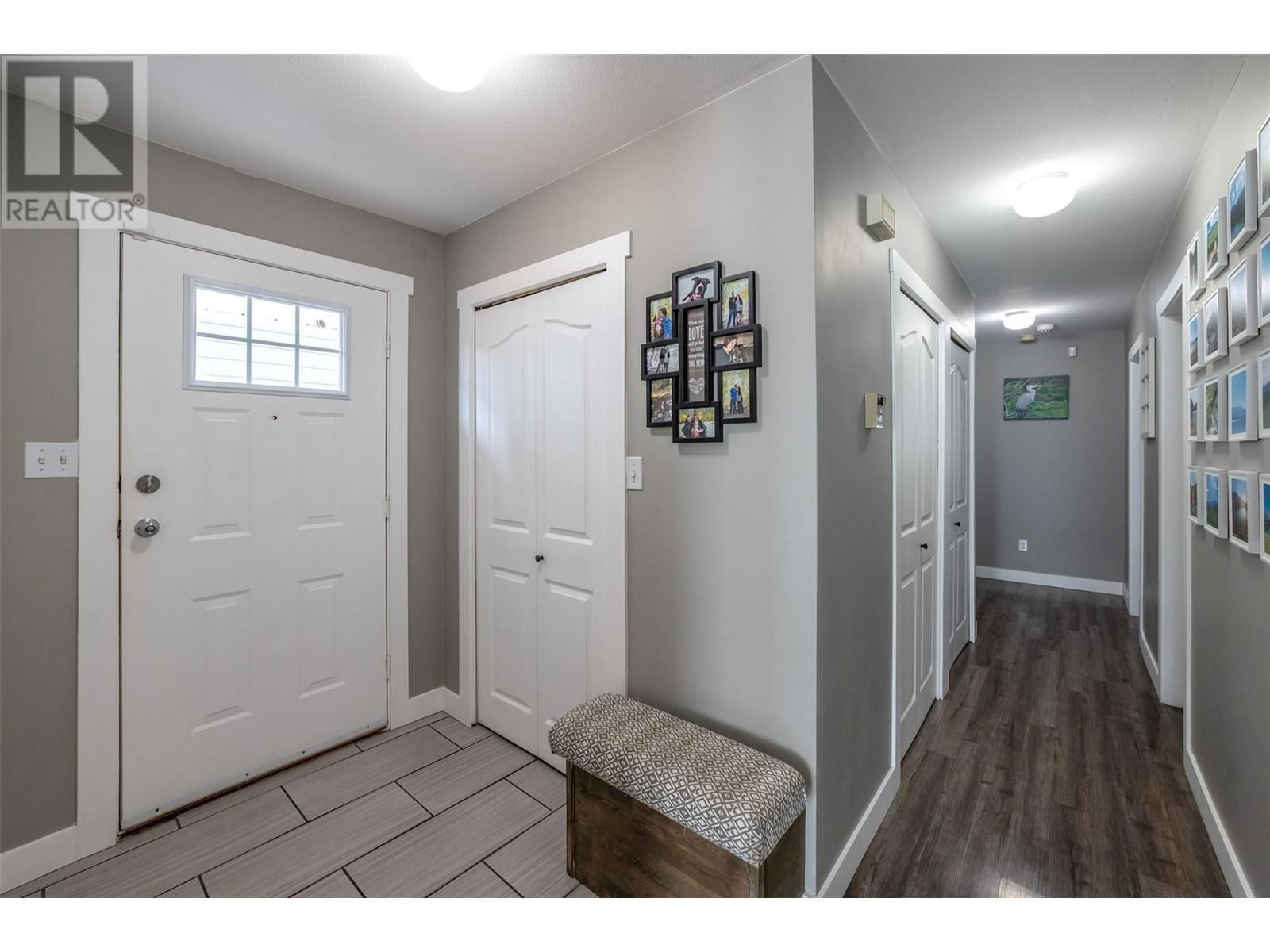 1179 QUEEN STREET Image 12
