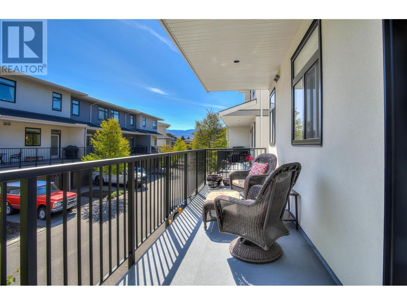 16 - 1102 CAMERON AVENUE Image 12
