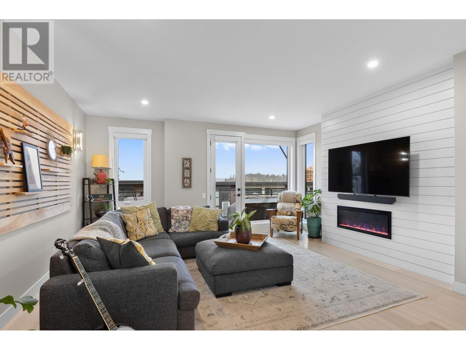 6 - 3220 HILLTOWN DRIVE Image 18