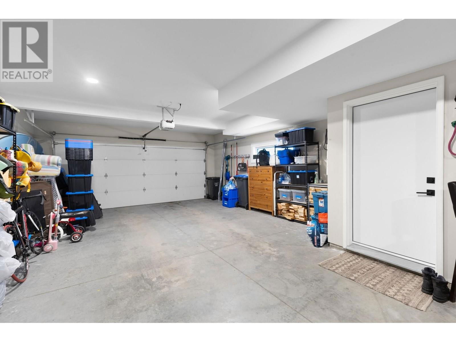 6 - 3220 HILLTOWN DRIVE Image 5