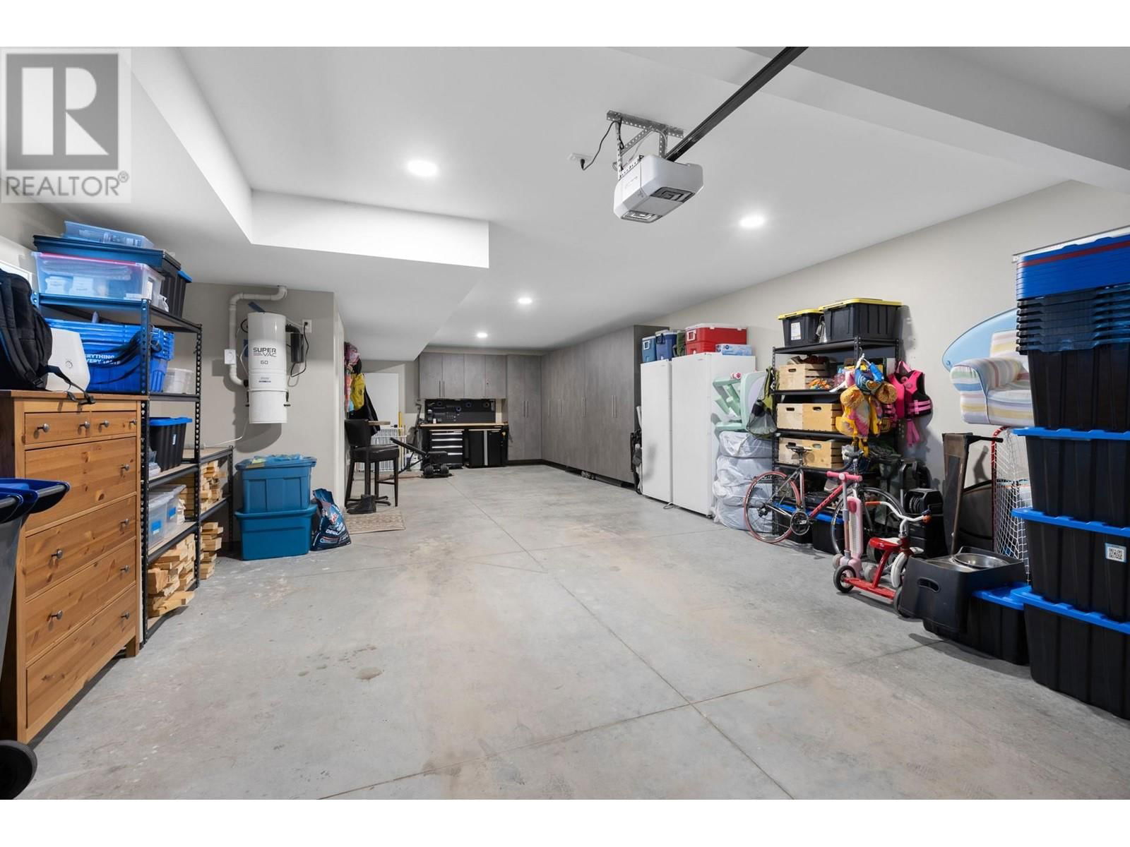 6 - 3220 HILLTOWN DRIVE Image 6