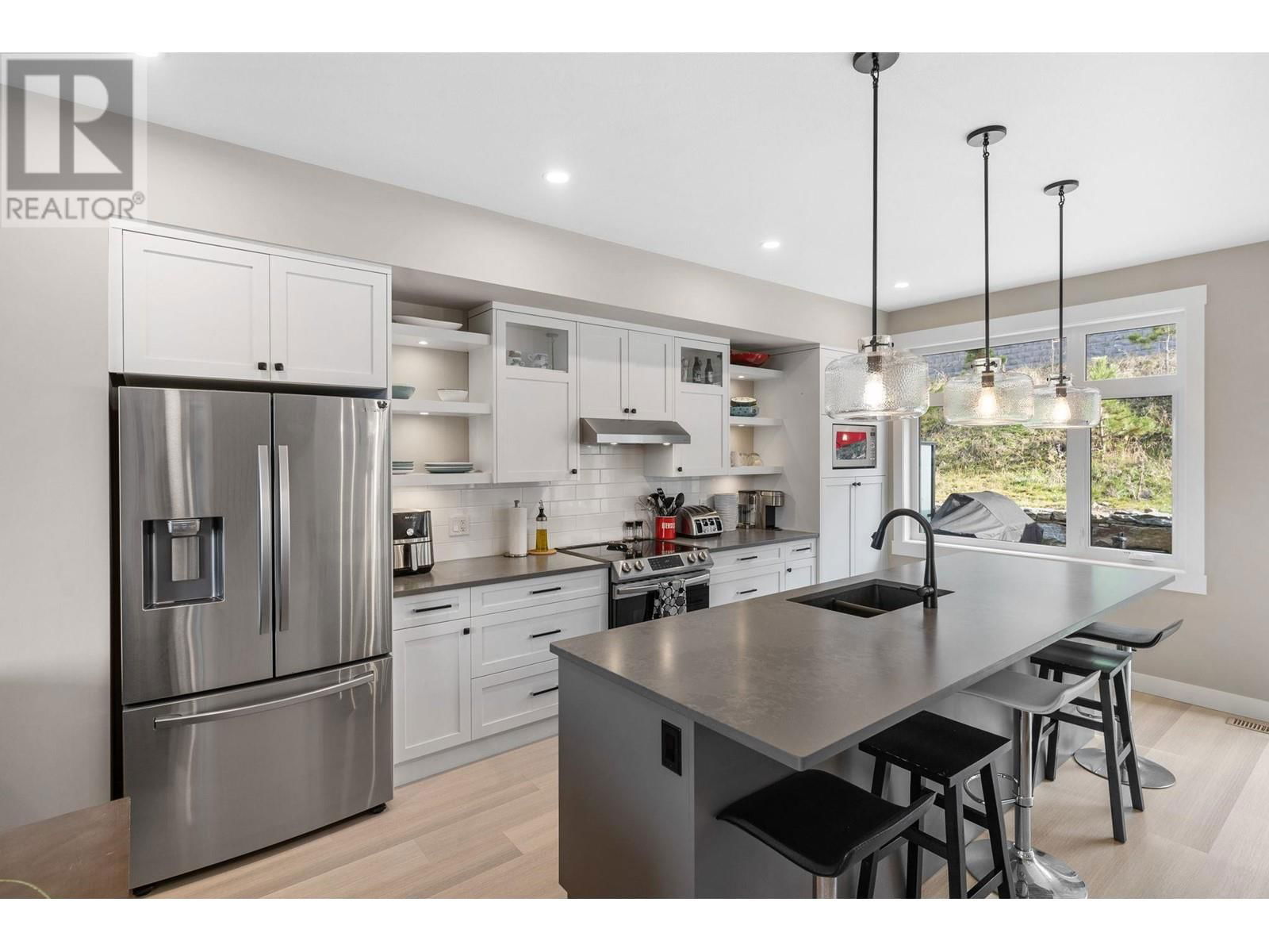 7 - 3220 HILLTOWN DRIVE Image 16