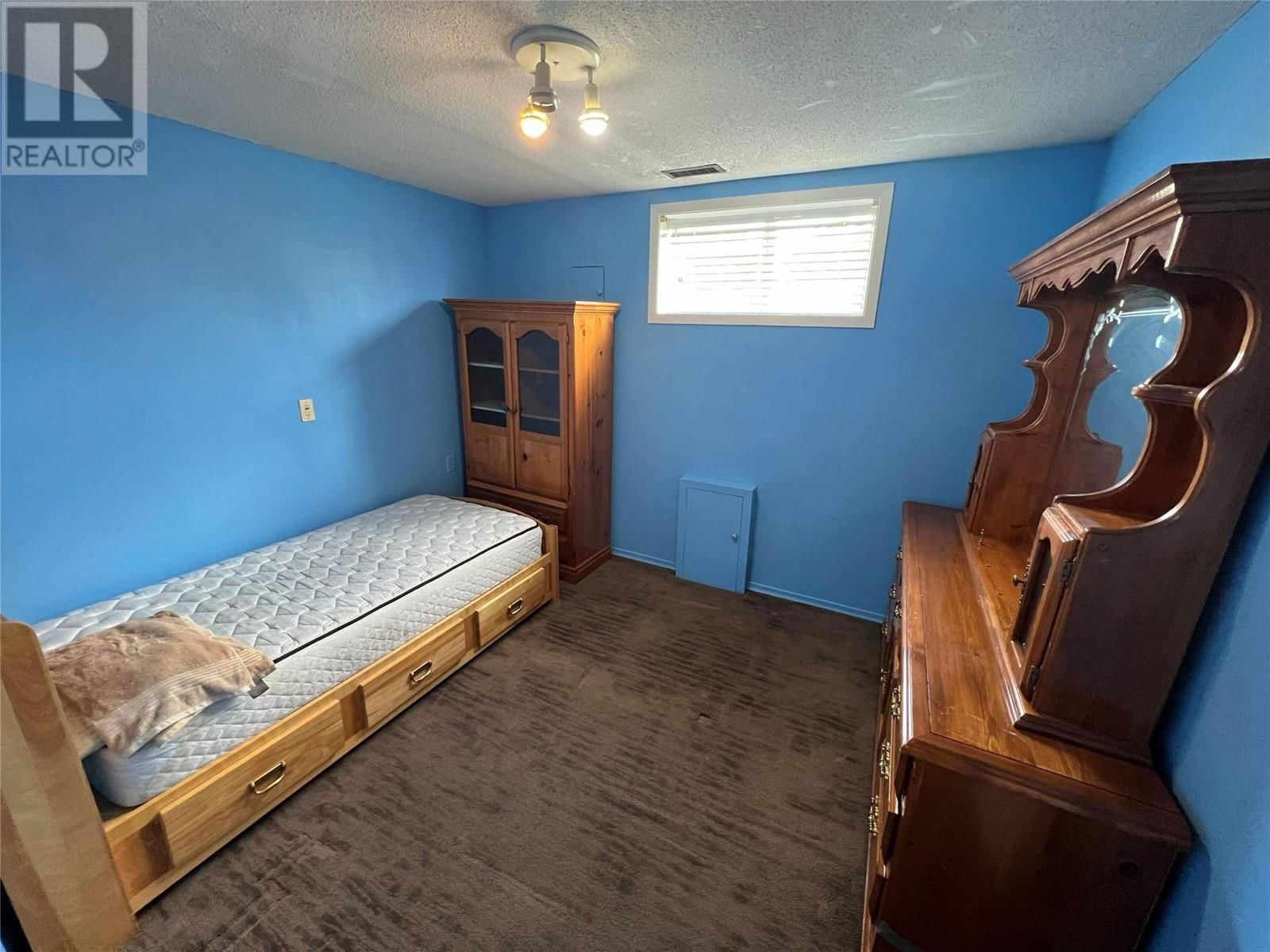 355 PEMBERTON TERRACE Image 20