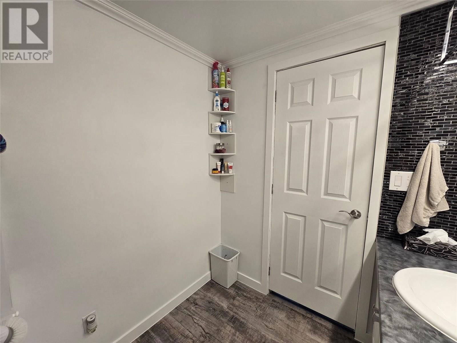 119 - 2401 ORD ROAD Image 17