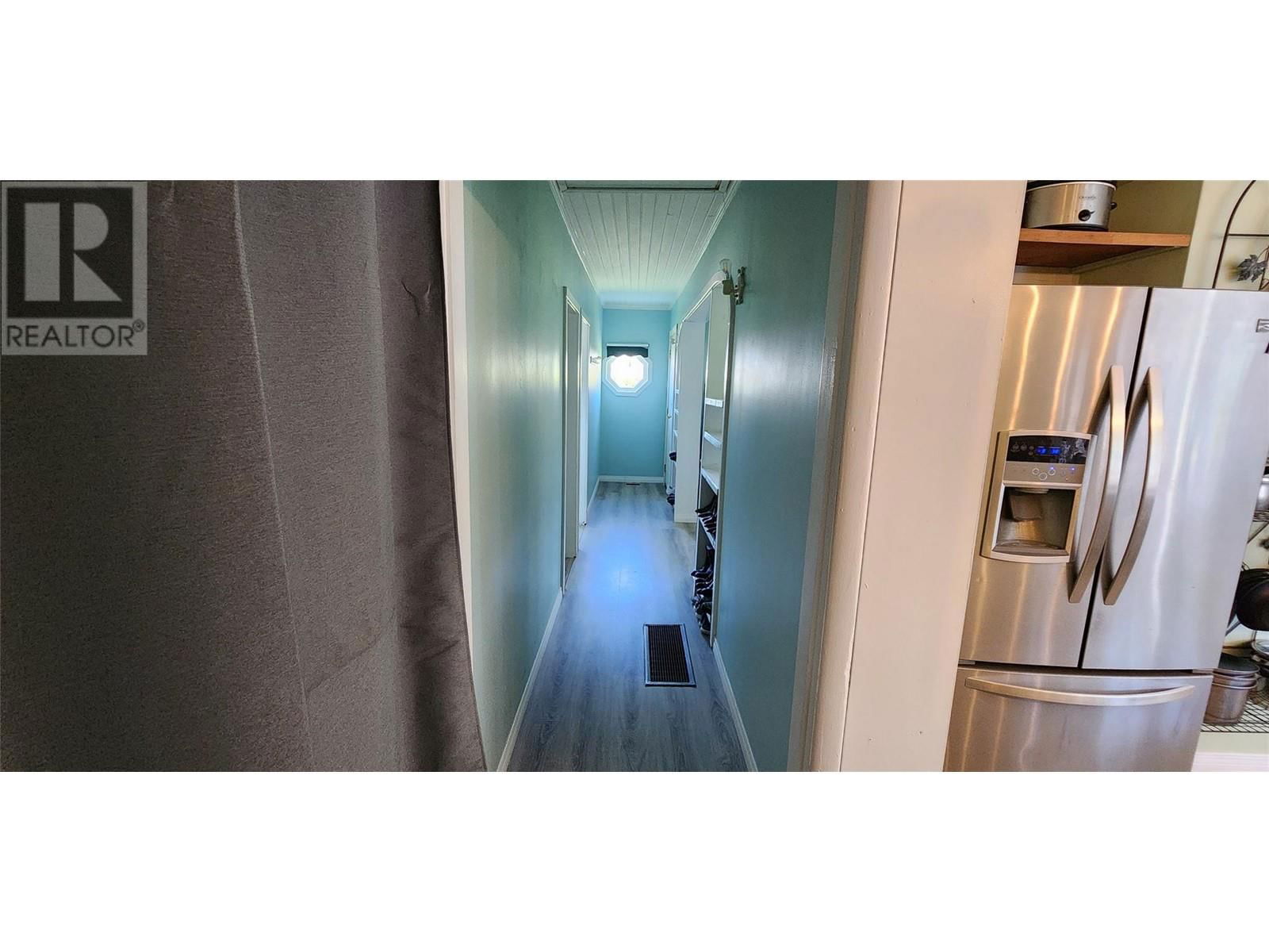 580 CAMERON AVENUE Image 16