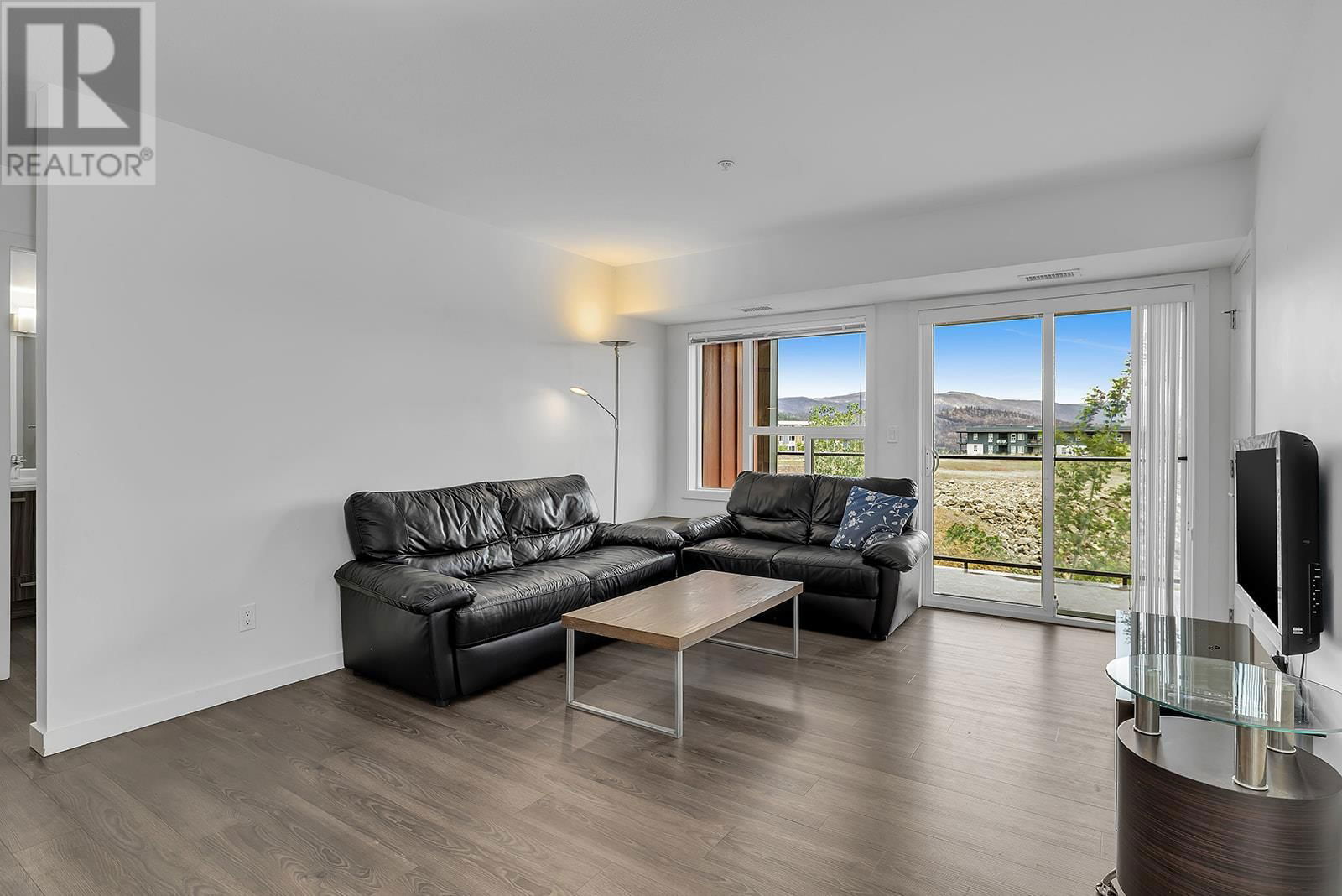 208 - 775 ACADEMY WAY Image 12