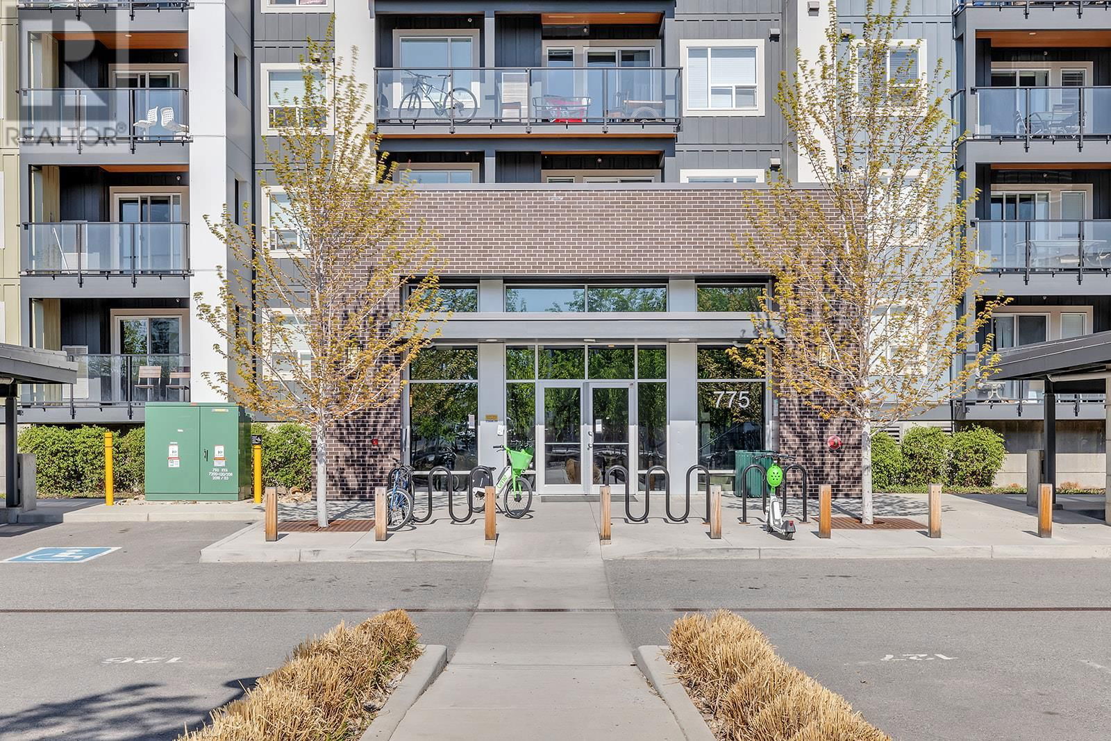 208 - 775 ACADEMY WAY Image 3